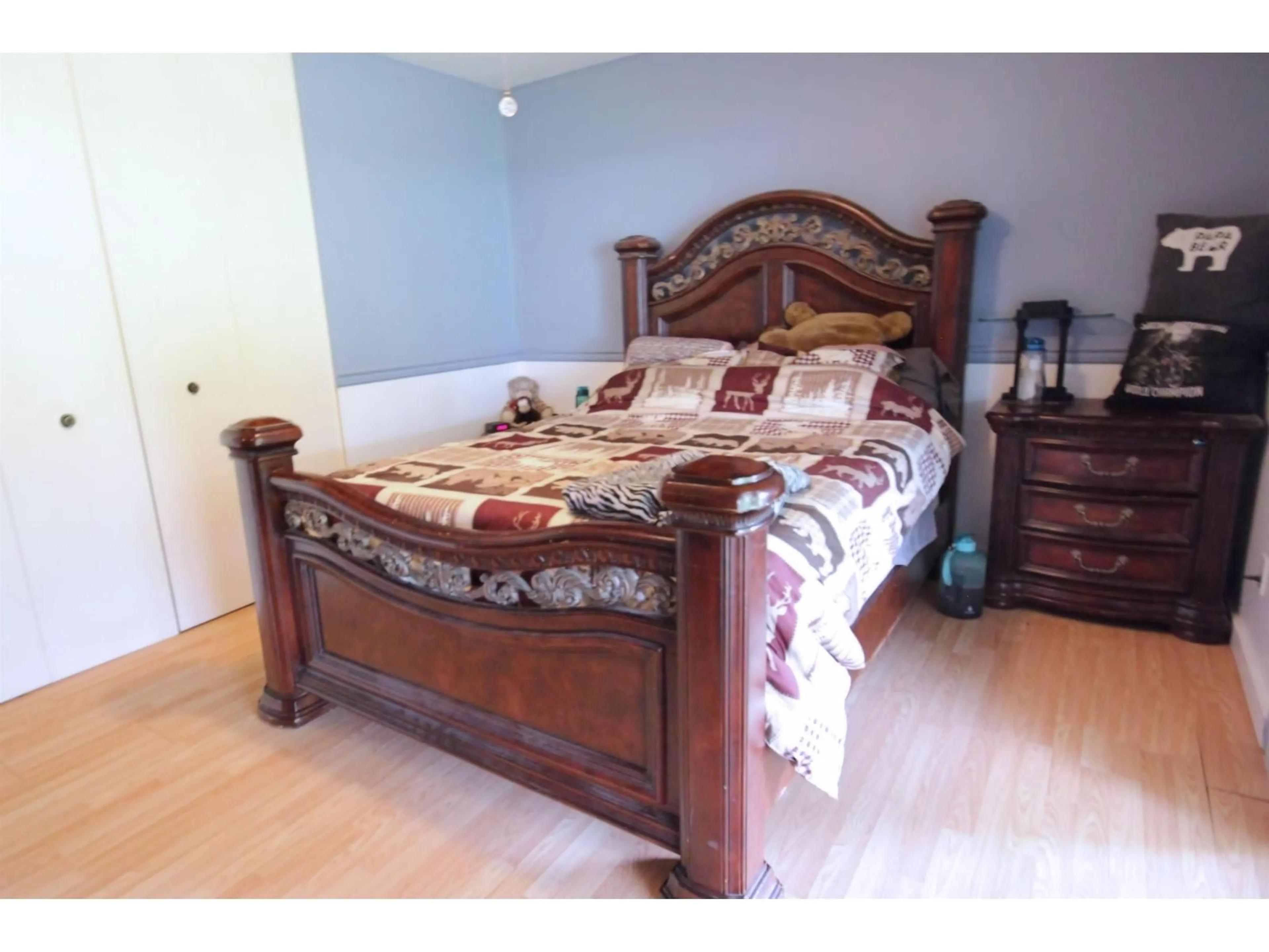 Bedroom with bed, wood/laminate floor for 34740 3RD AVENUE, Abbotsford British Columbia V2S8B9
