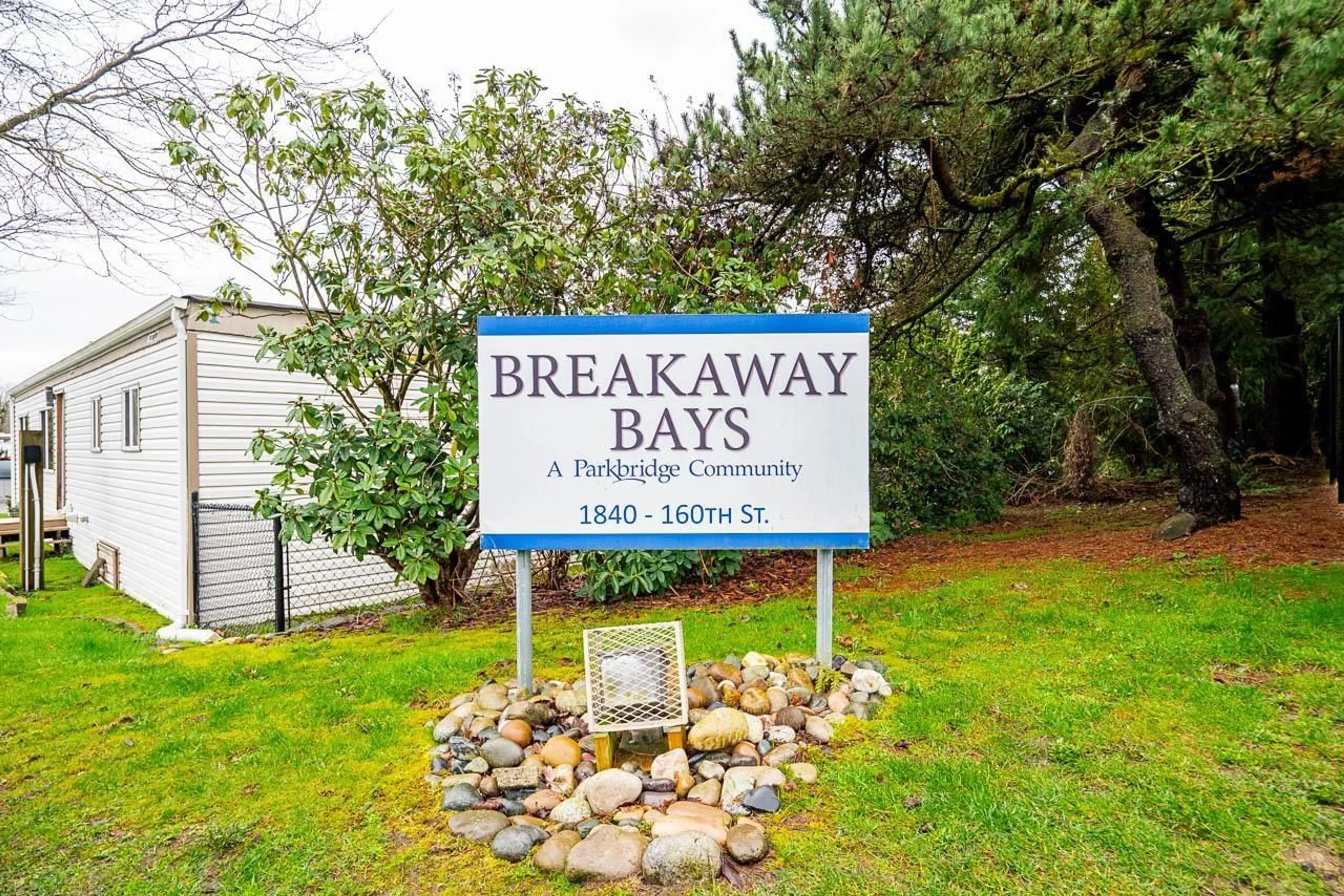 Indoor entryway for 15 - 1840 160 STREET, Surrey British Columbia V4A4X4