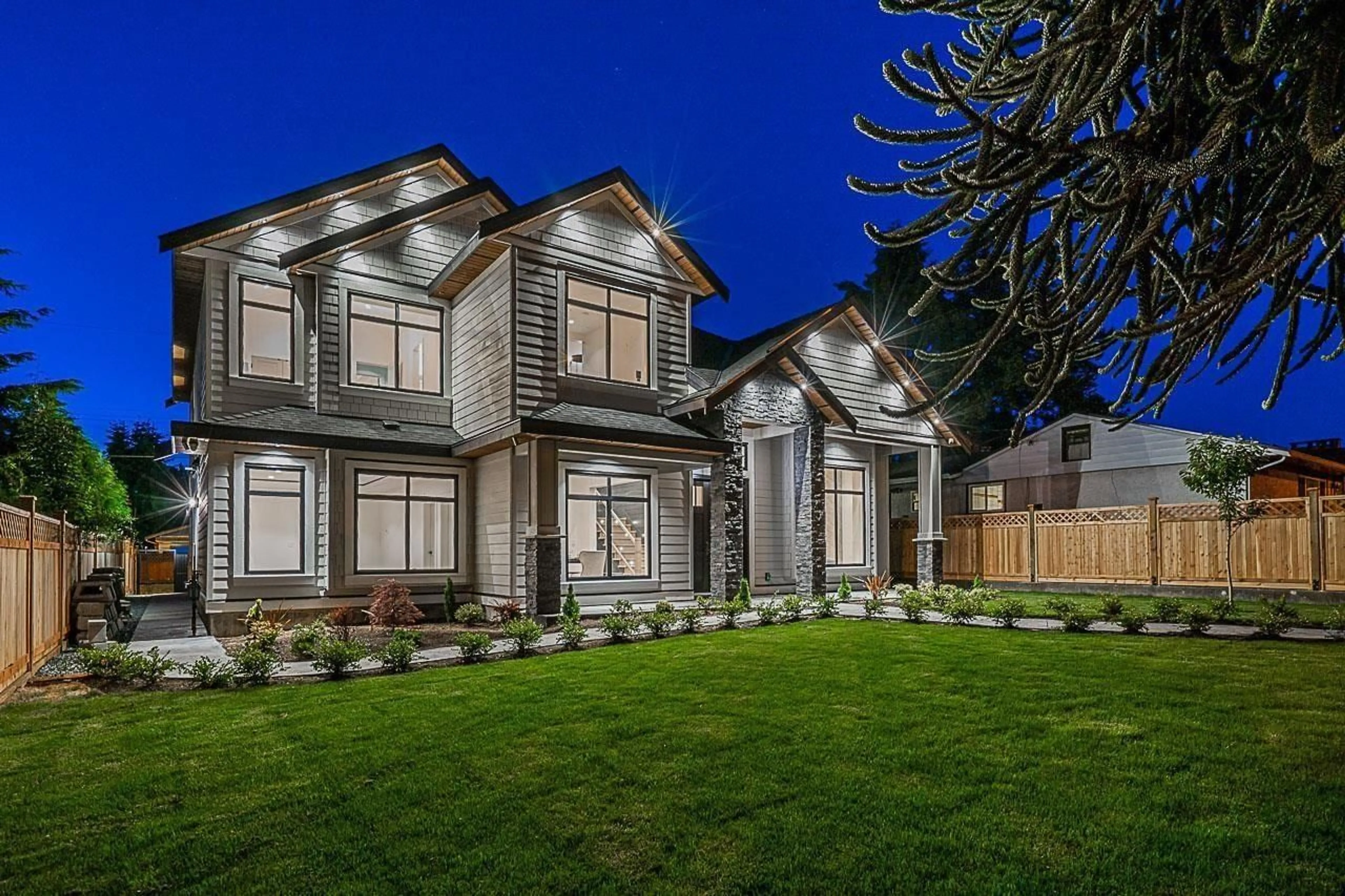 Unknown for 12881 104 AVENUE, Surrey British Columbia V3T1T3