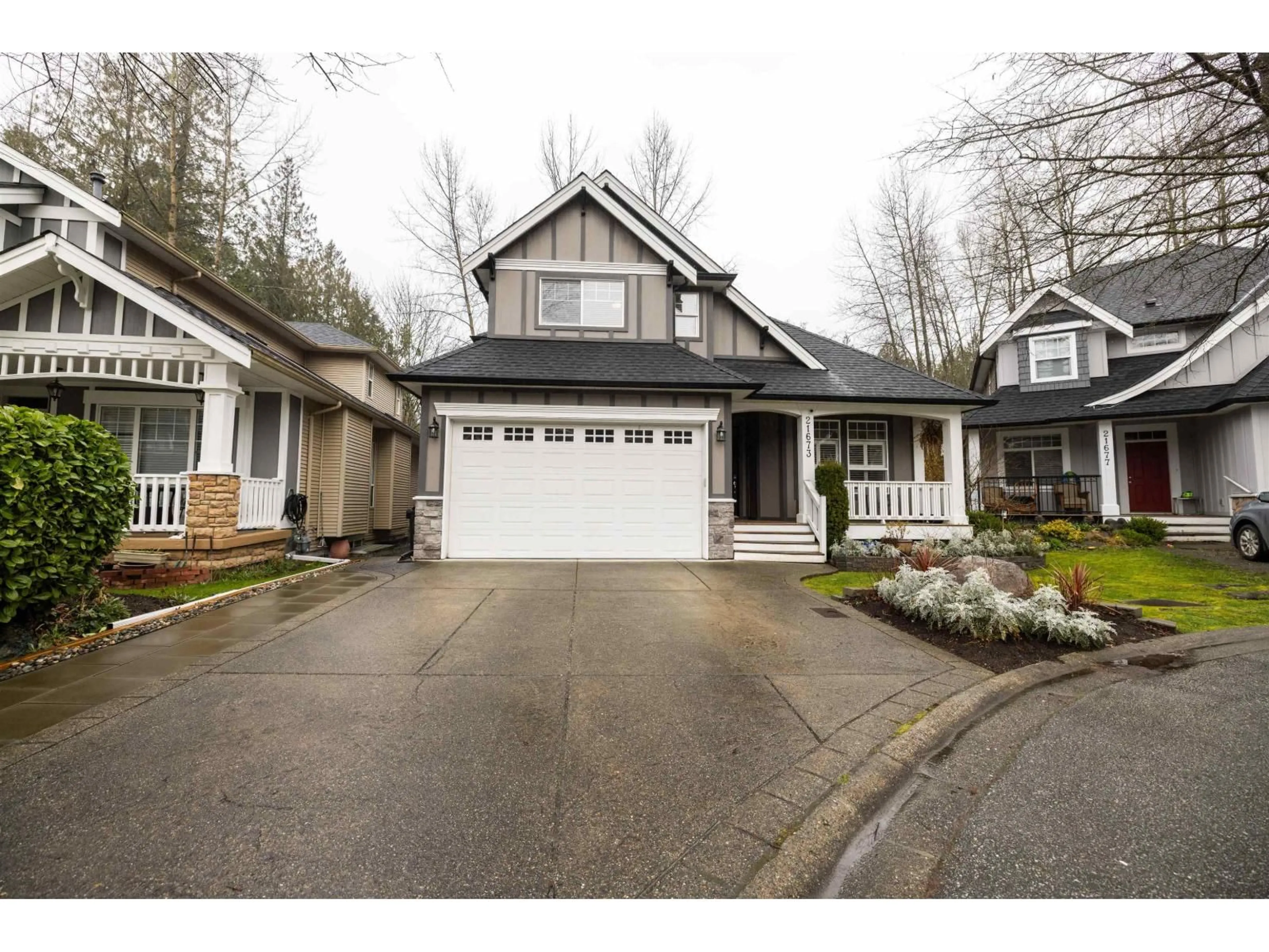 Home with vinyl exterior material, street for 21673 93 AVENUE, Langley British Columbia V1M4E1