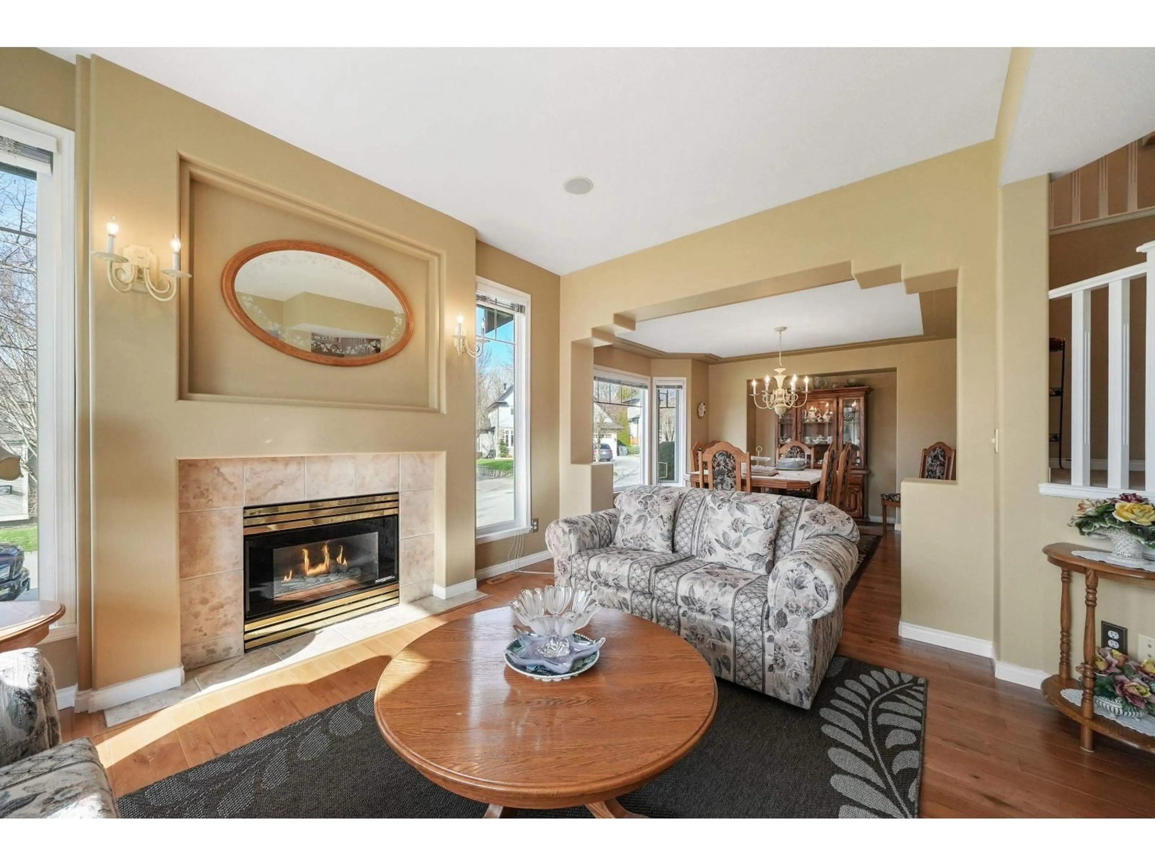 Living room with furniture, unknown for 18111 68A AVENUE, Surrey British Columbia V3S9C2