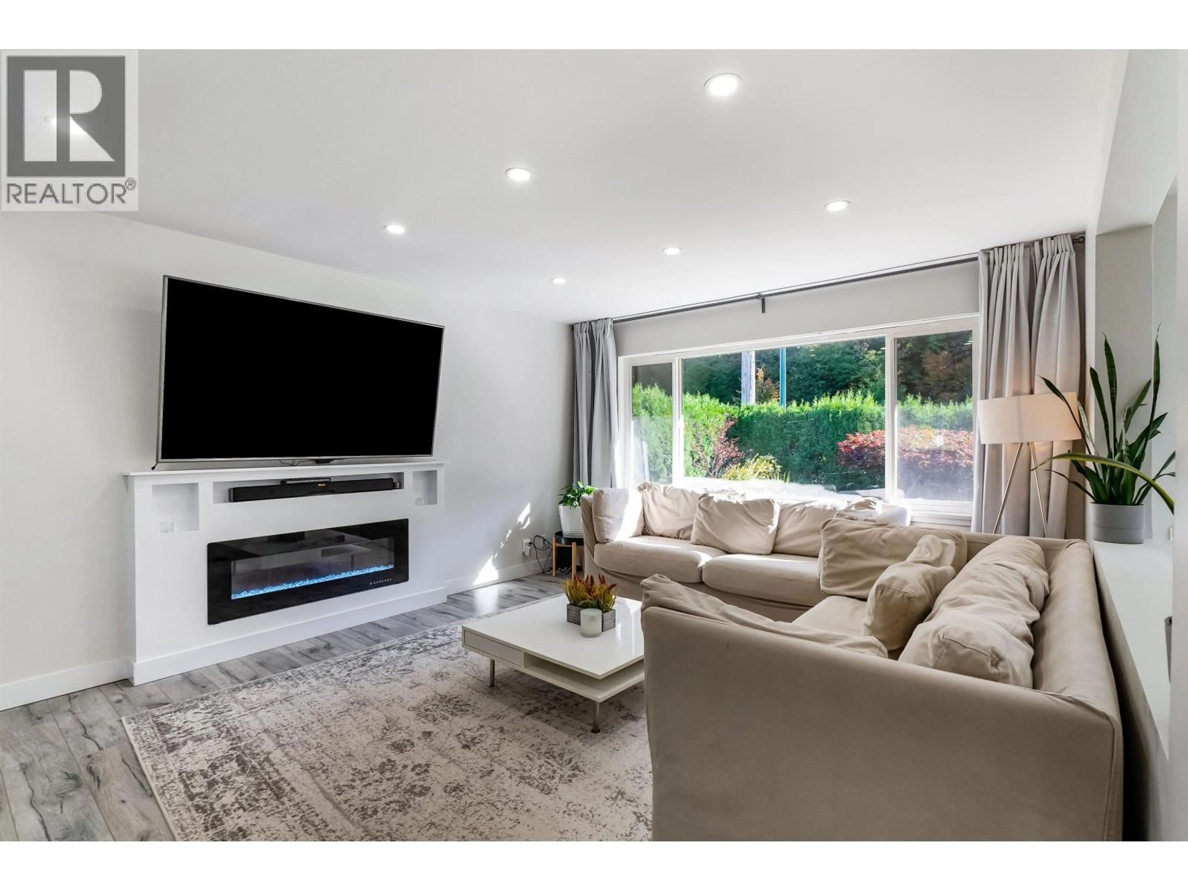 Unknown for 2317 COMO LAKE AVENUE, Coquitlam British Columbia V3J3R7