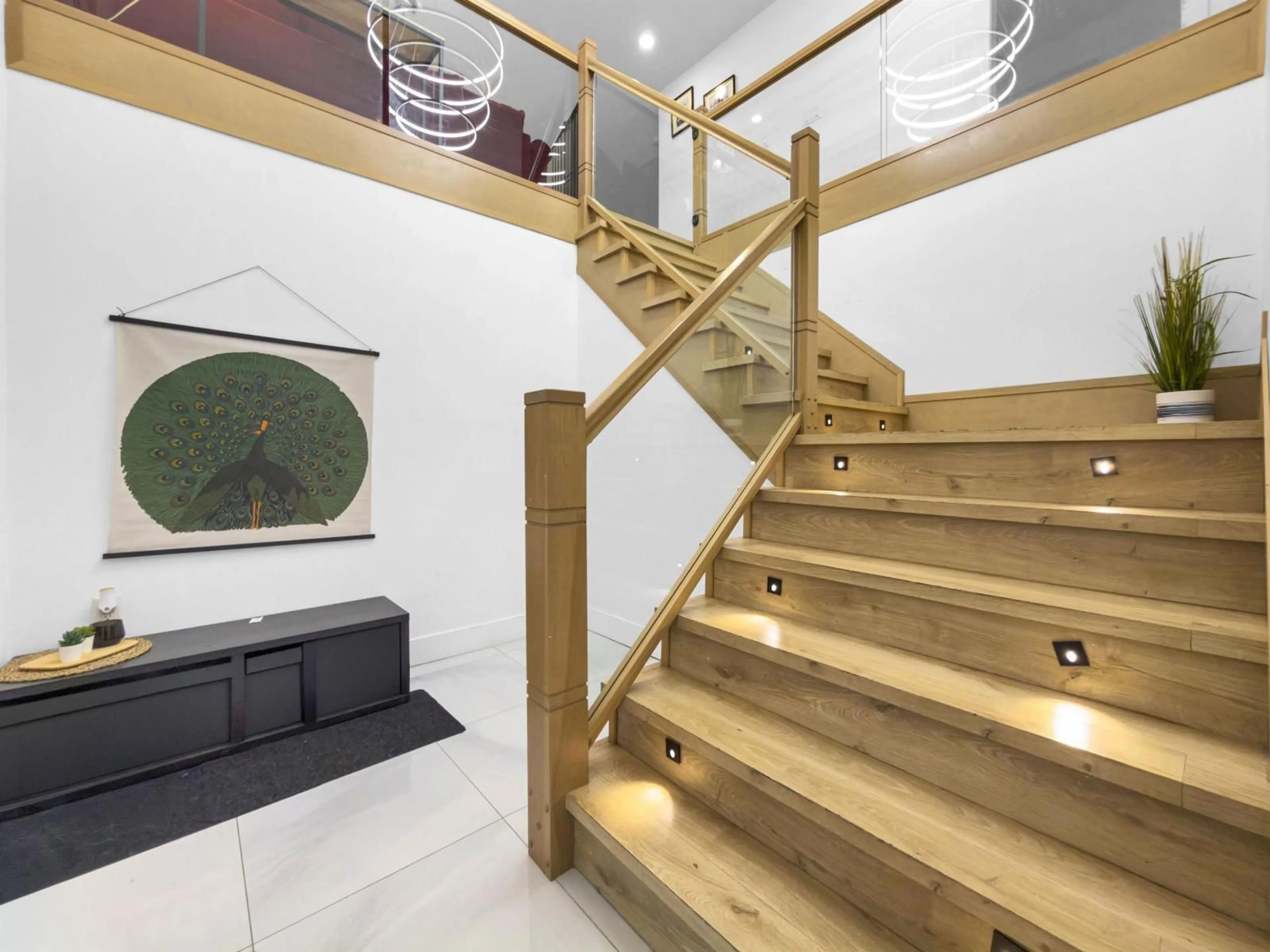 Stairs for 13469 80 AVENUE, Surrey British Columbia V3W3C2