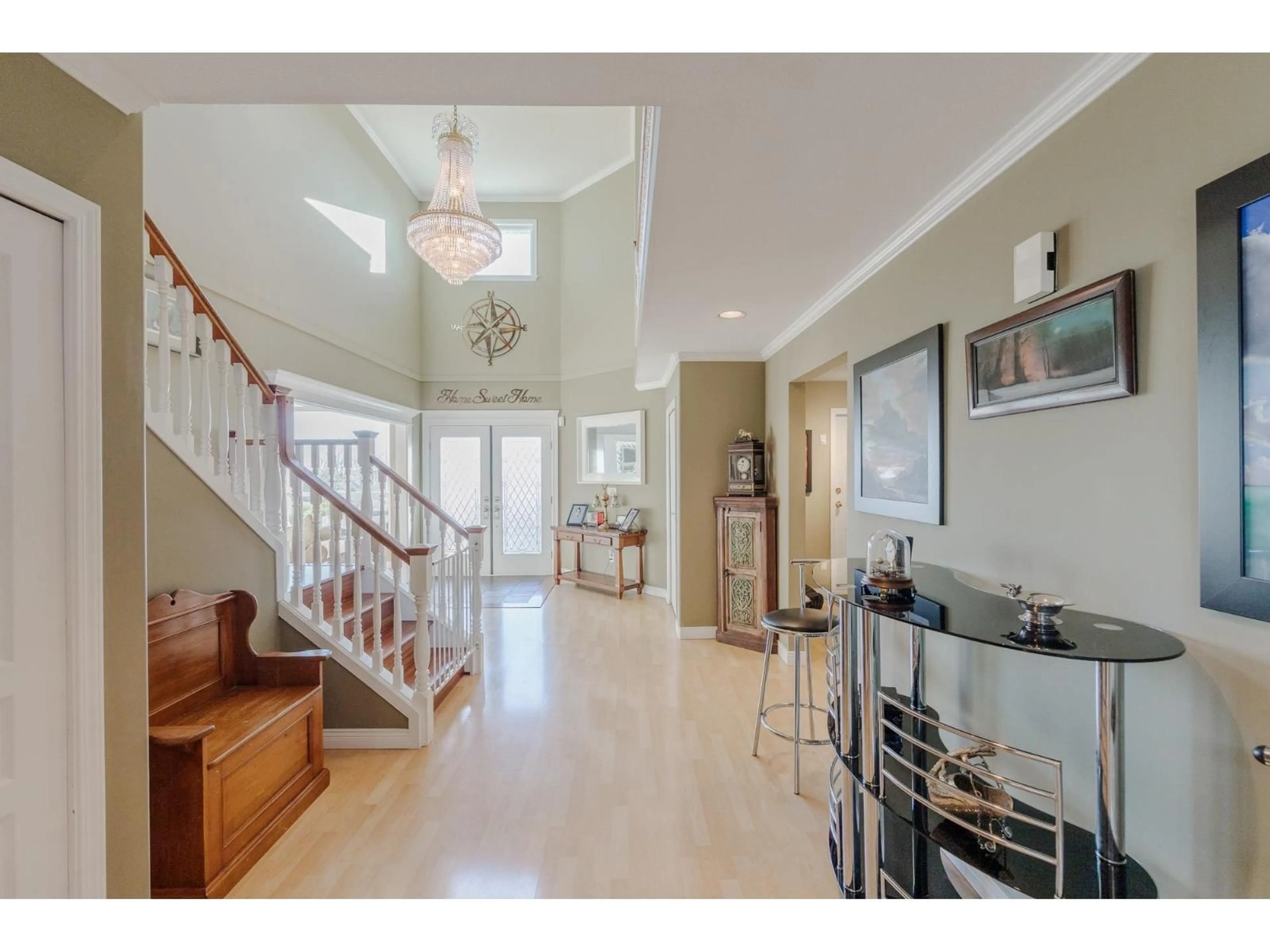 Indoor entryway for 16657 78 AVENUE, Surrey British Columbia V4N0L8