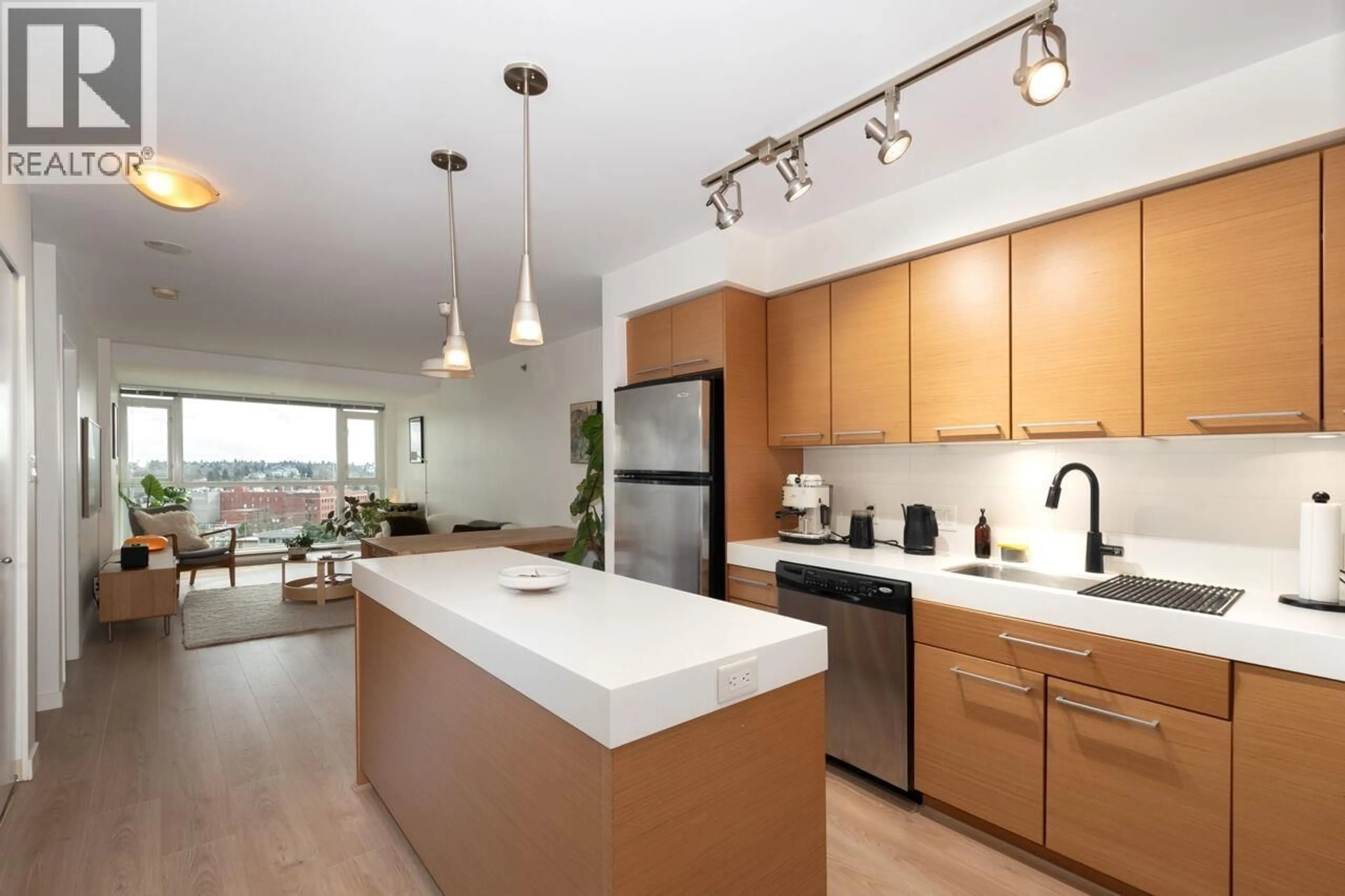 Open concept kitchen, unknown for 1006 - 2770 SOPHIA STREET, Vancouver British Columbia V5T0A4