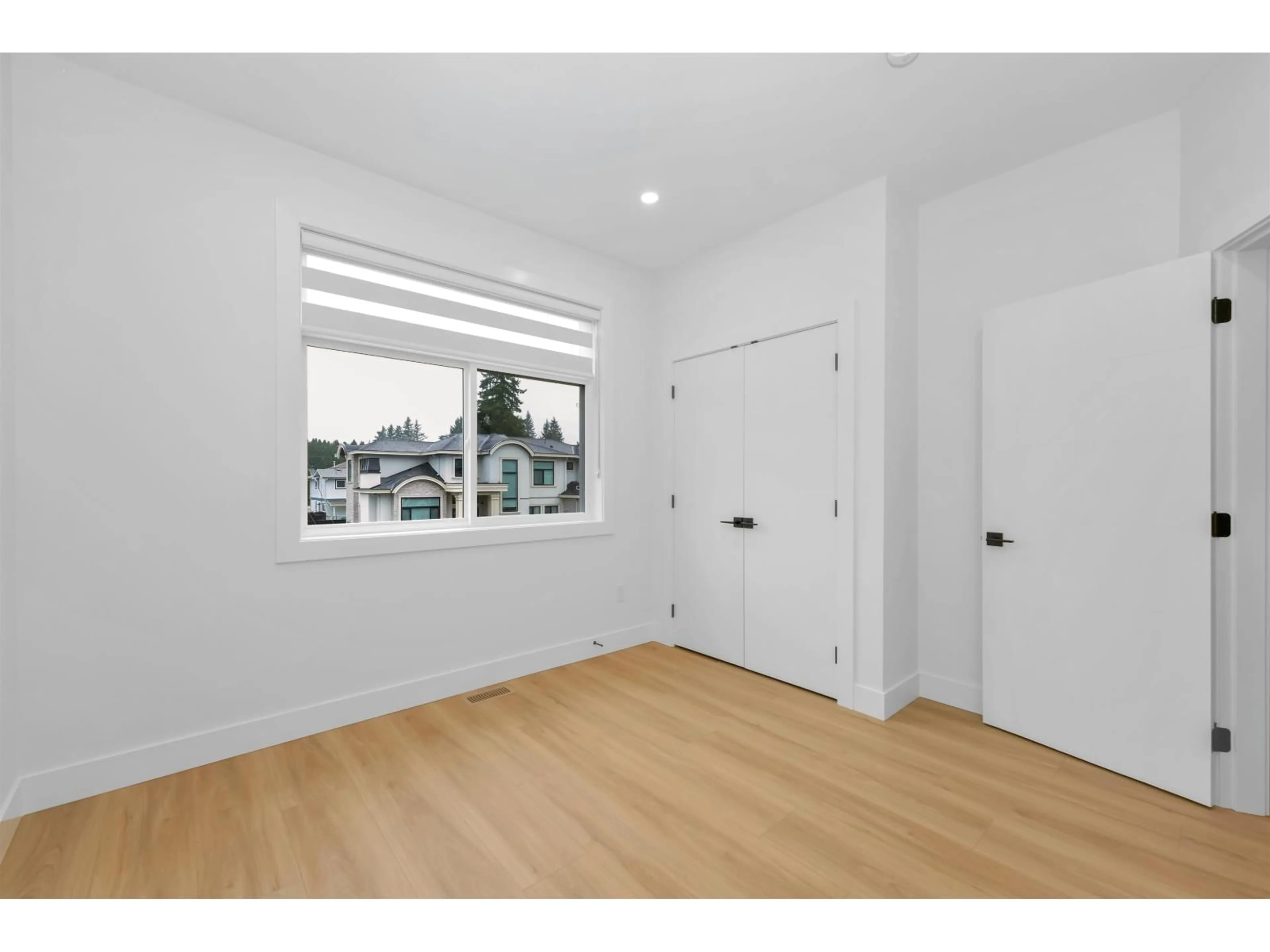 Unknown for 8 - 2168 VINEWOOD STREET, Abbotsford British Columbia V2S3S4