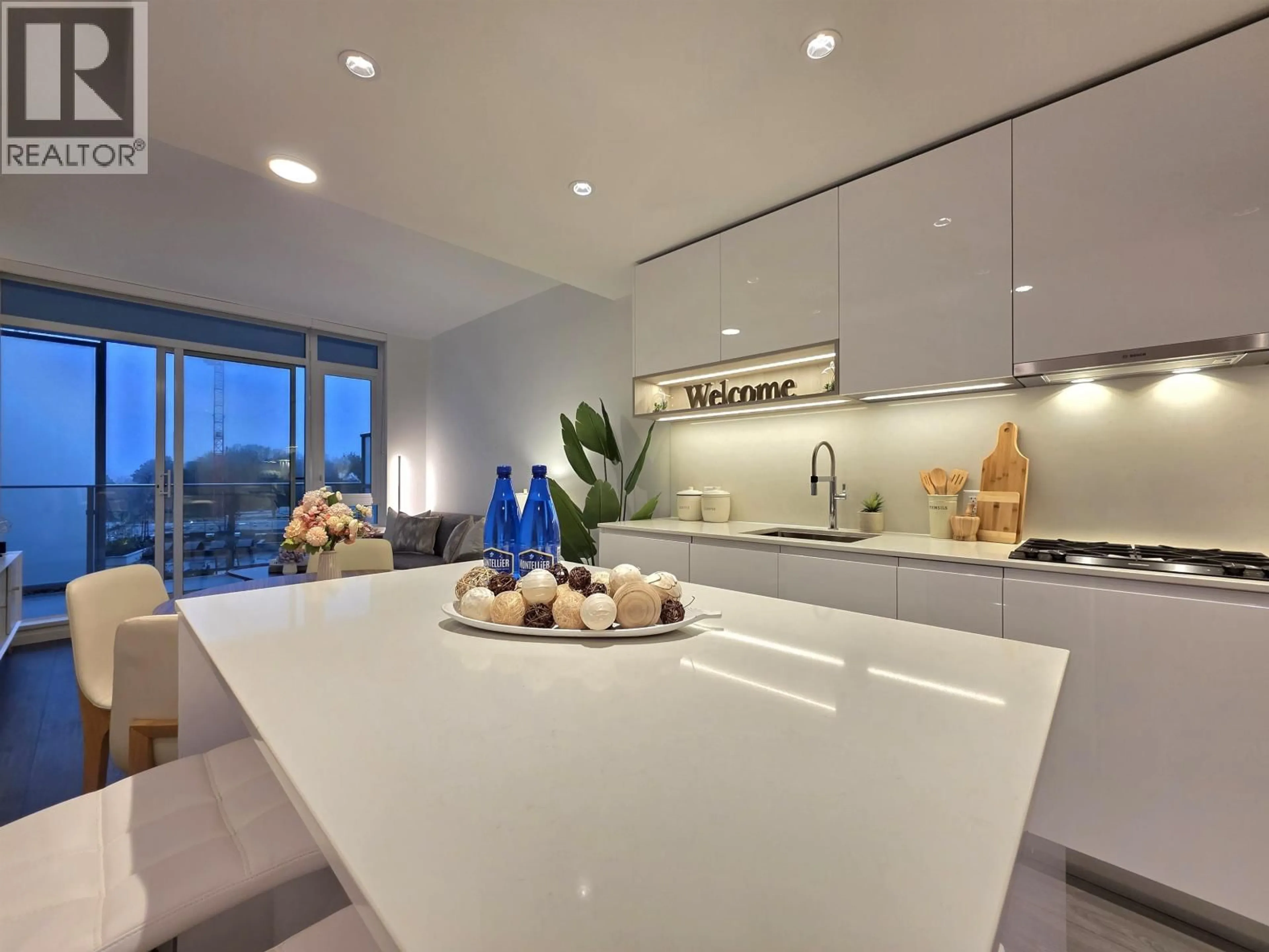 Contemporary kitchen, unknown for 510 - 6200 MINORU BOULEVARD, Richmond British Columbia V6Y0M9