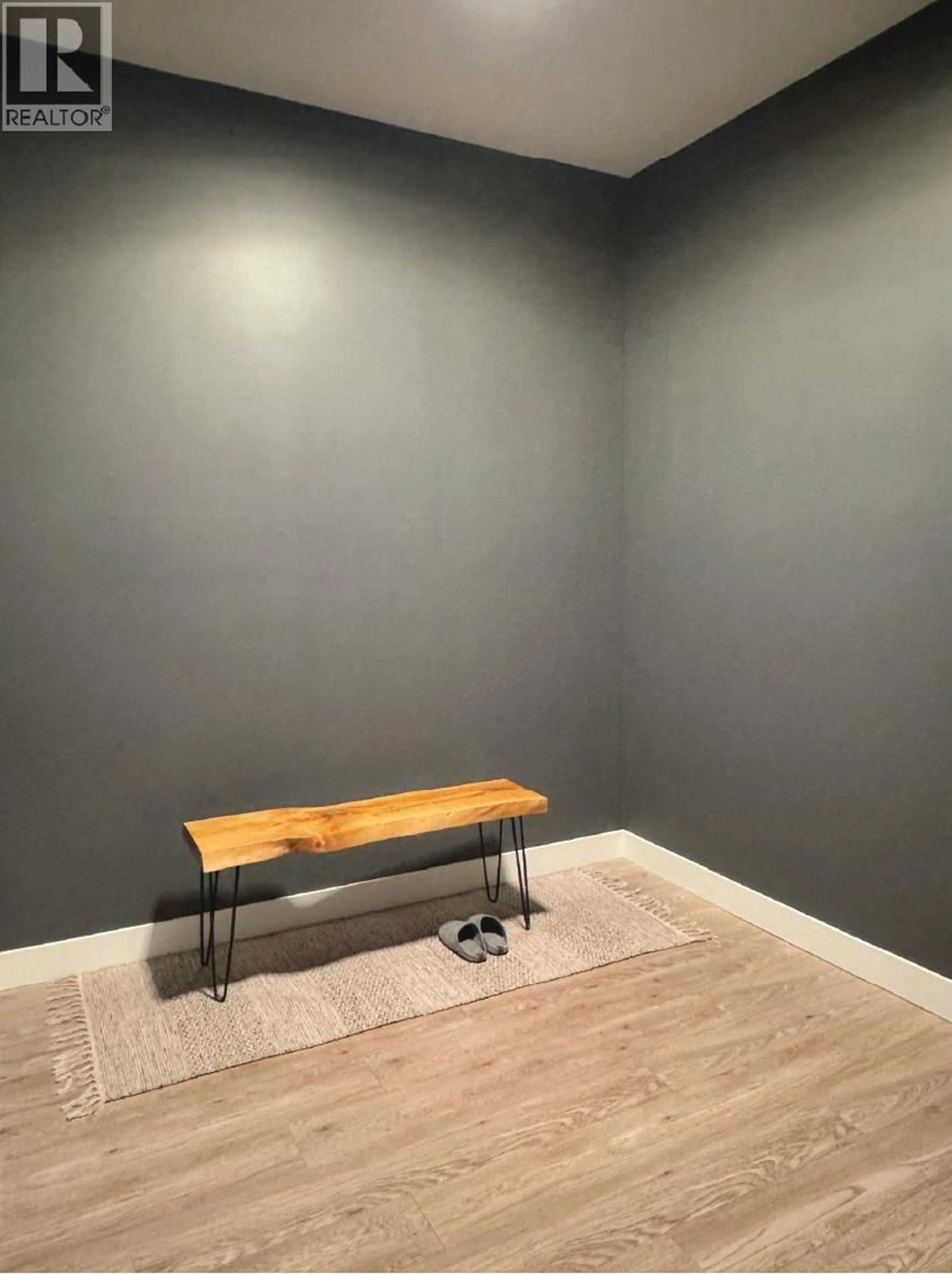 A pic of a room for 417 - 37881 CLEVELAND AVENUE, Squamish British Columbia V8B0Z7