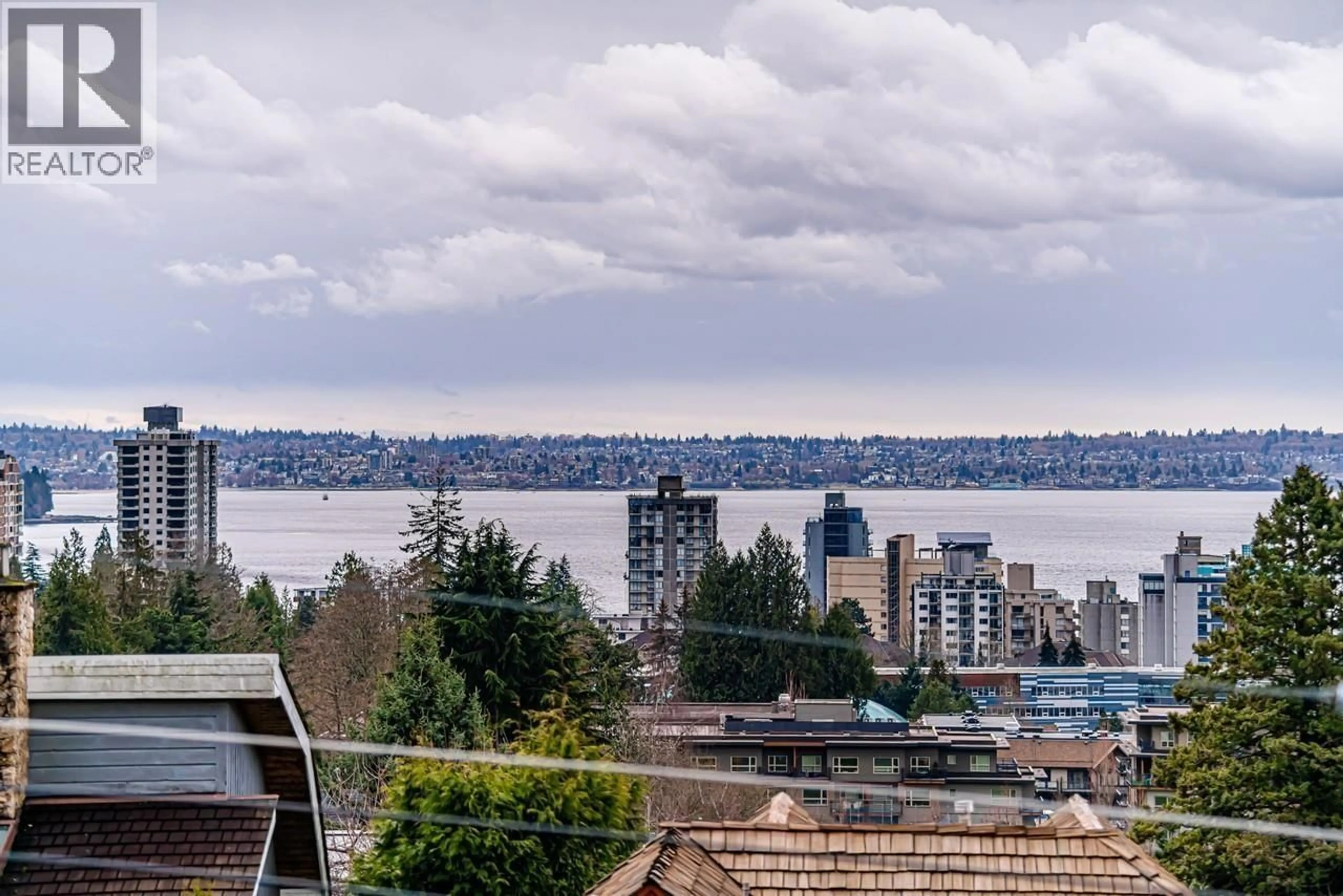 Unknown for 2135 LAWSON AVENUE, West Vancouver British Columbia V7V2E1