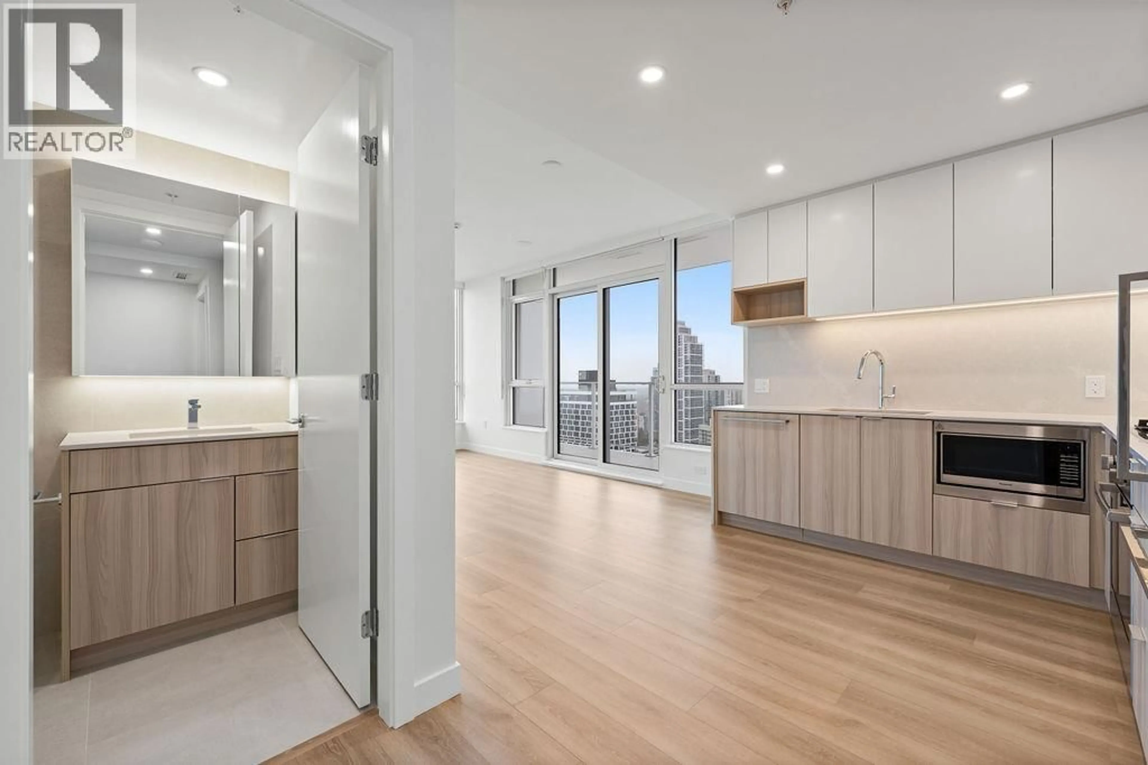 Unknown for 3304 - 6087 WILSON AVE AVENUE, Burnaby British Columbia V5H0M1