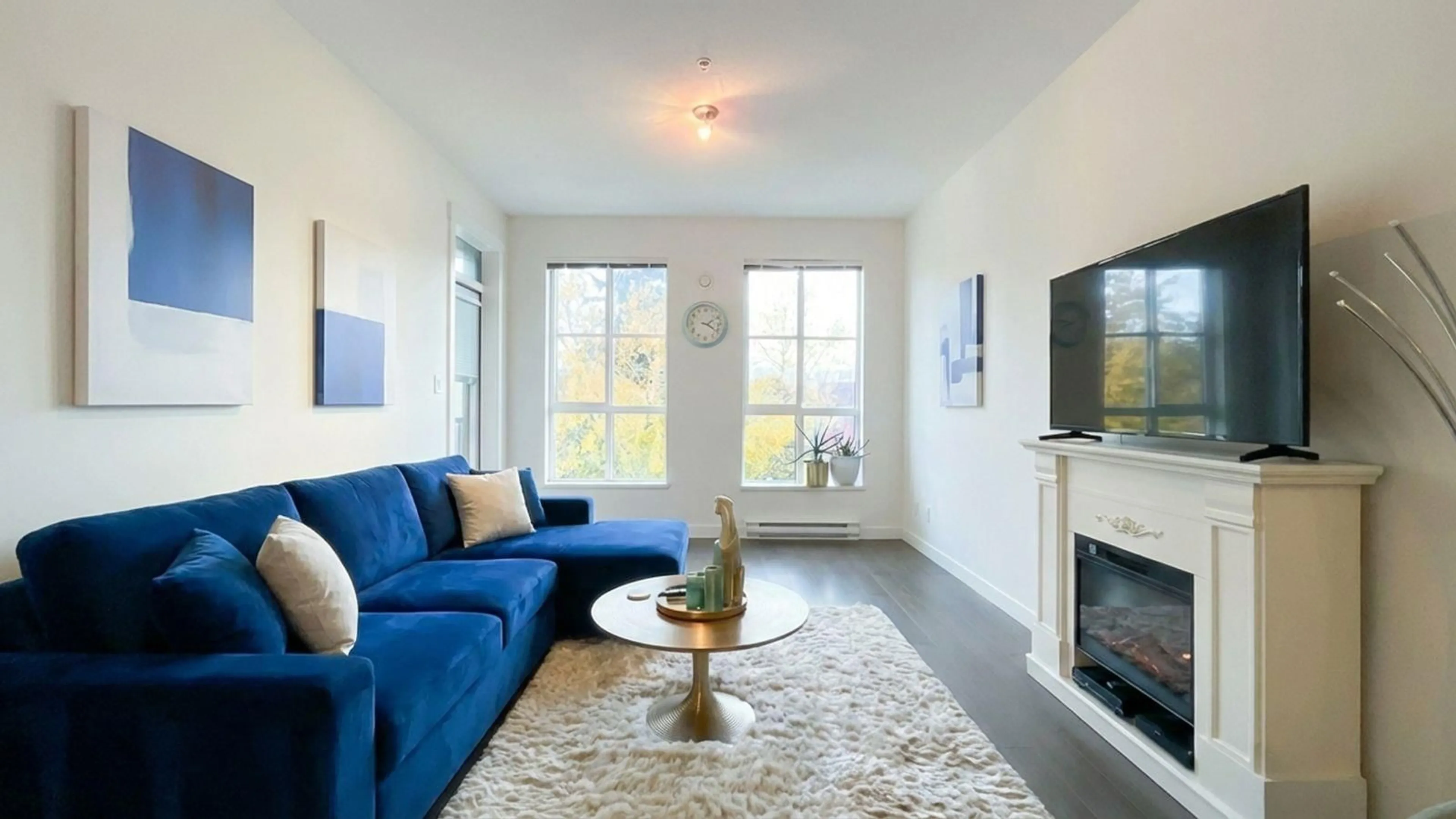 Living room with furniture, unknown for 313 - 15138 34 AVENUE, Surrey British Columbia V3Z0Y5