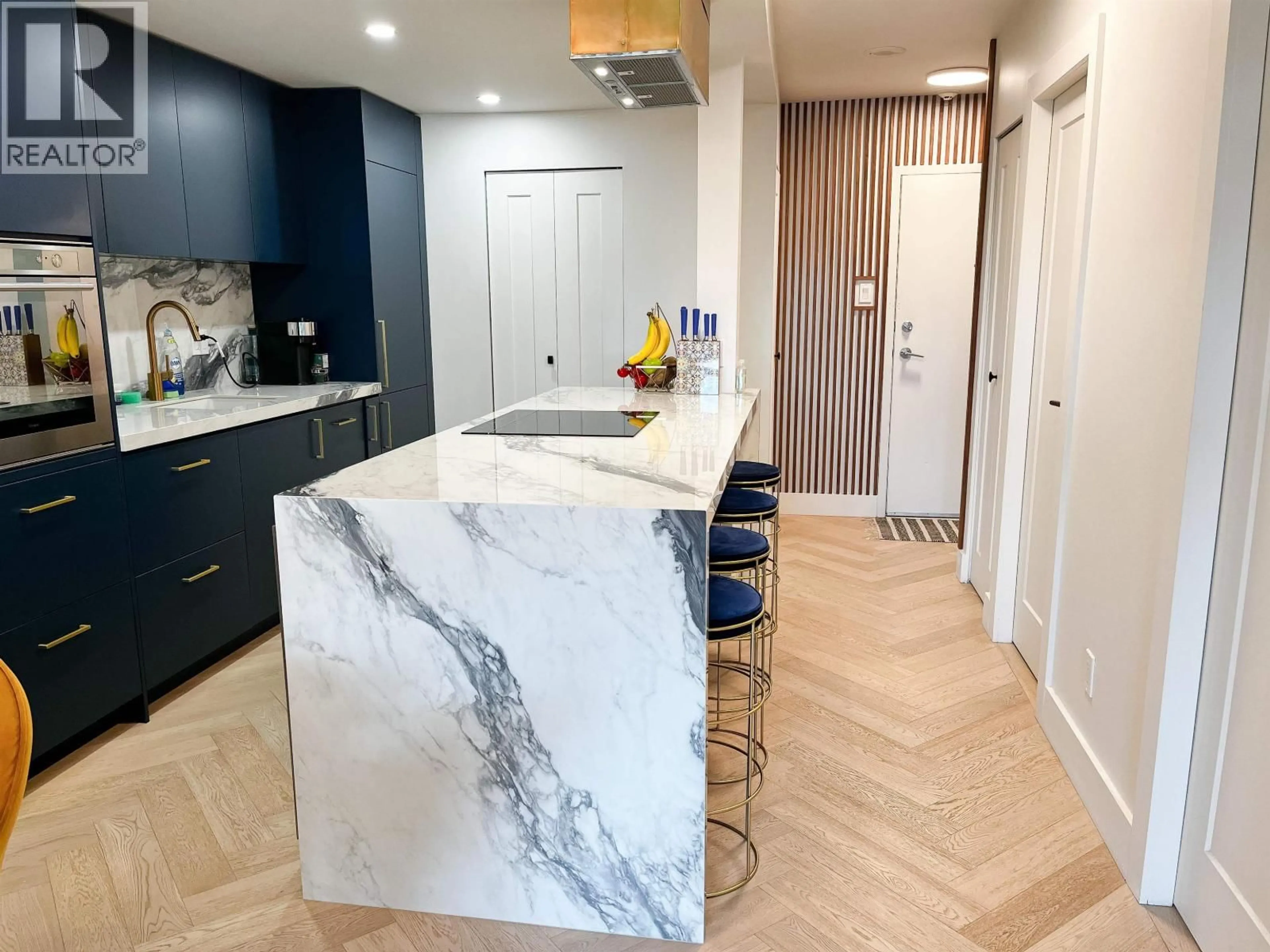 Contemporary kitchen, ceramic/tile floor for B307 - 1331 HOMER STREET, Vancouver British Columbia V6B5M5