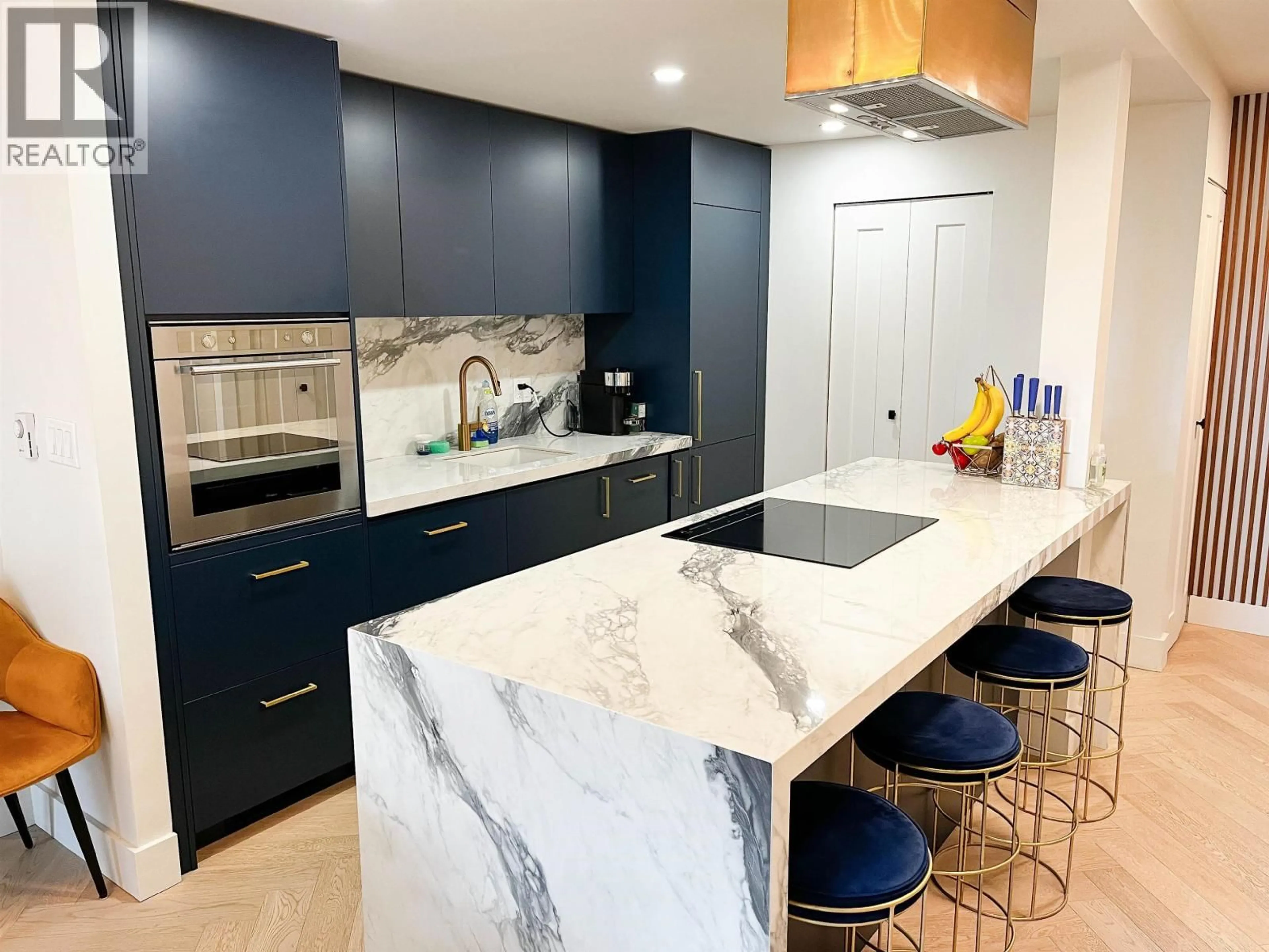 Contemporary kitchen, ceramic/tile floor for B307 - 1331 HOMER STREET, Vancouver British Columbia V6B5M5