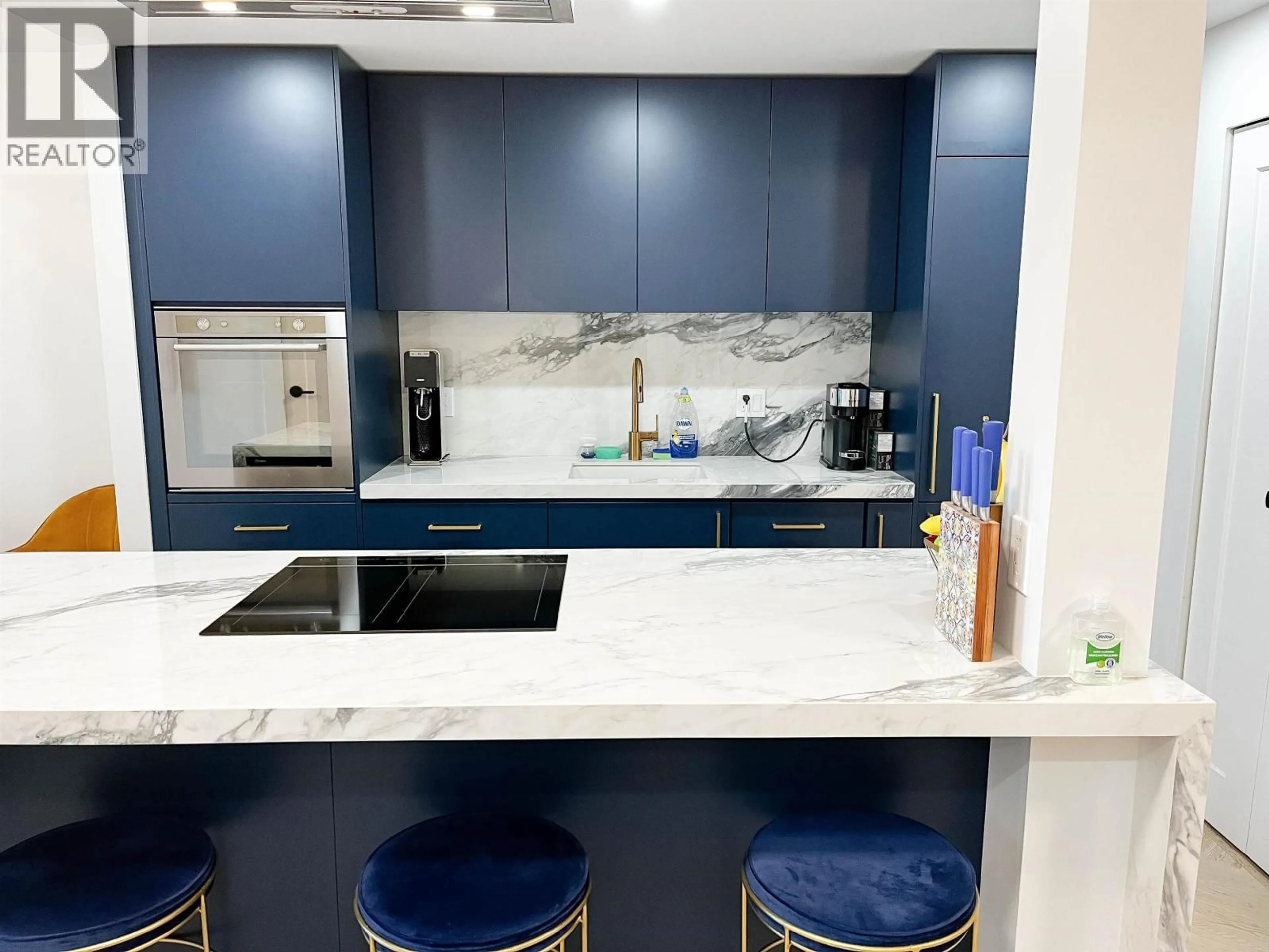 Contemporary kitchen, ceramic/tile floor for B307 - 1331 HOMER STREET, Vancouver British Columbia V6B5M5