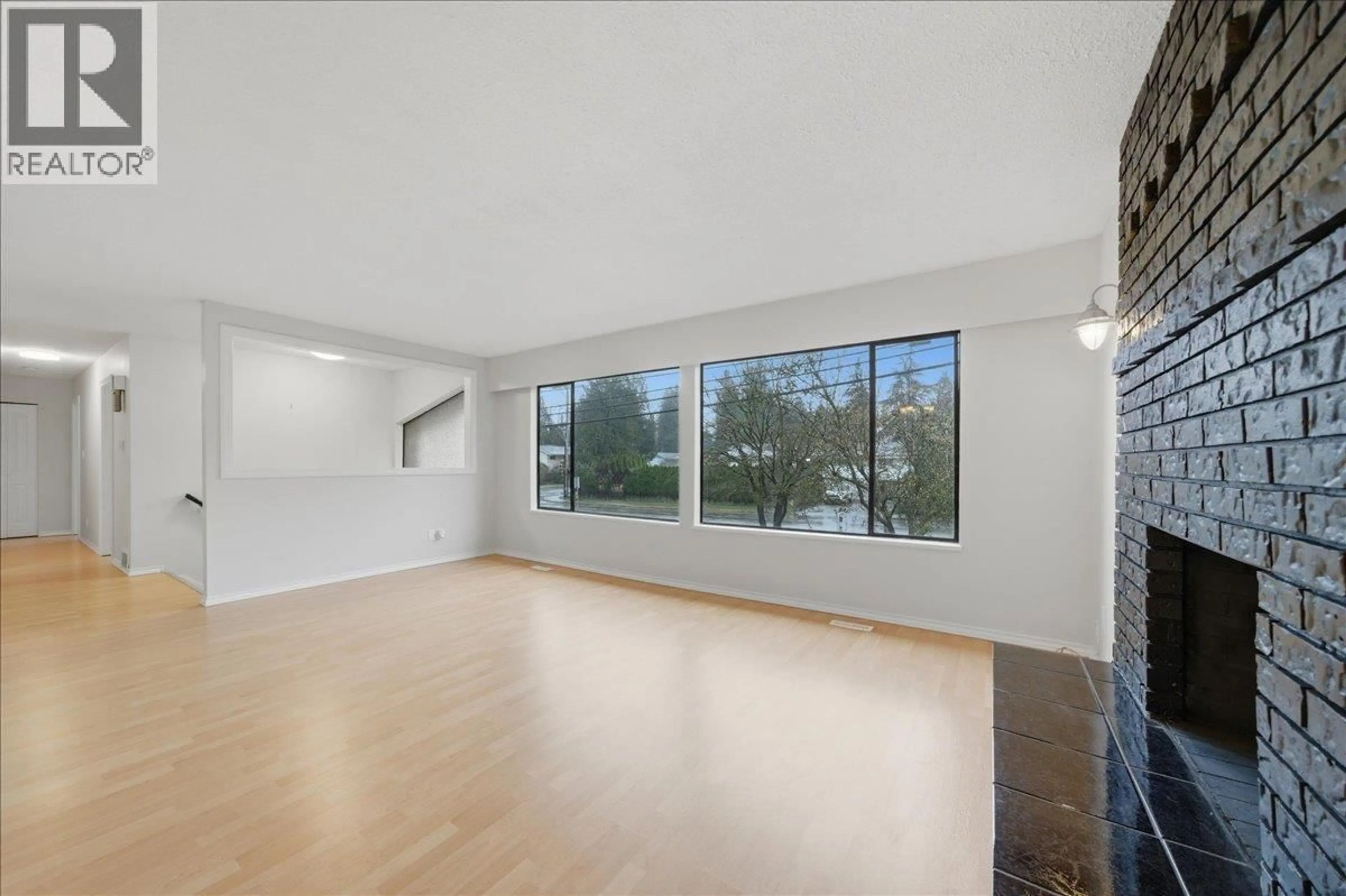 A pic of a room for 19575 HAMMOND ROAD, Pitt Meadows British Columbia V3Y1L5