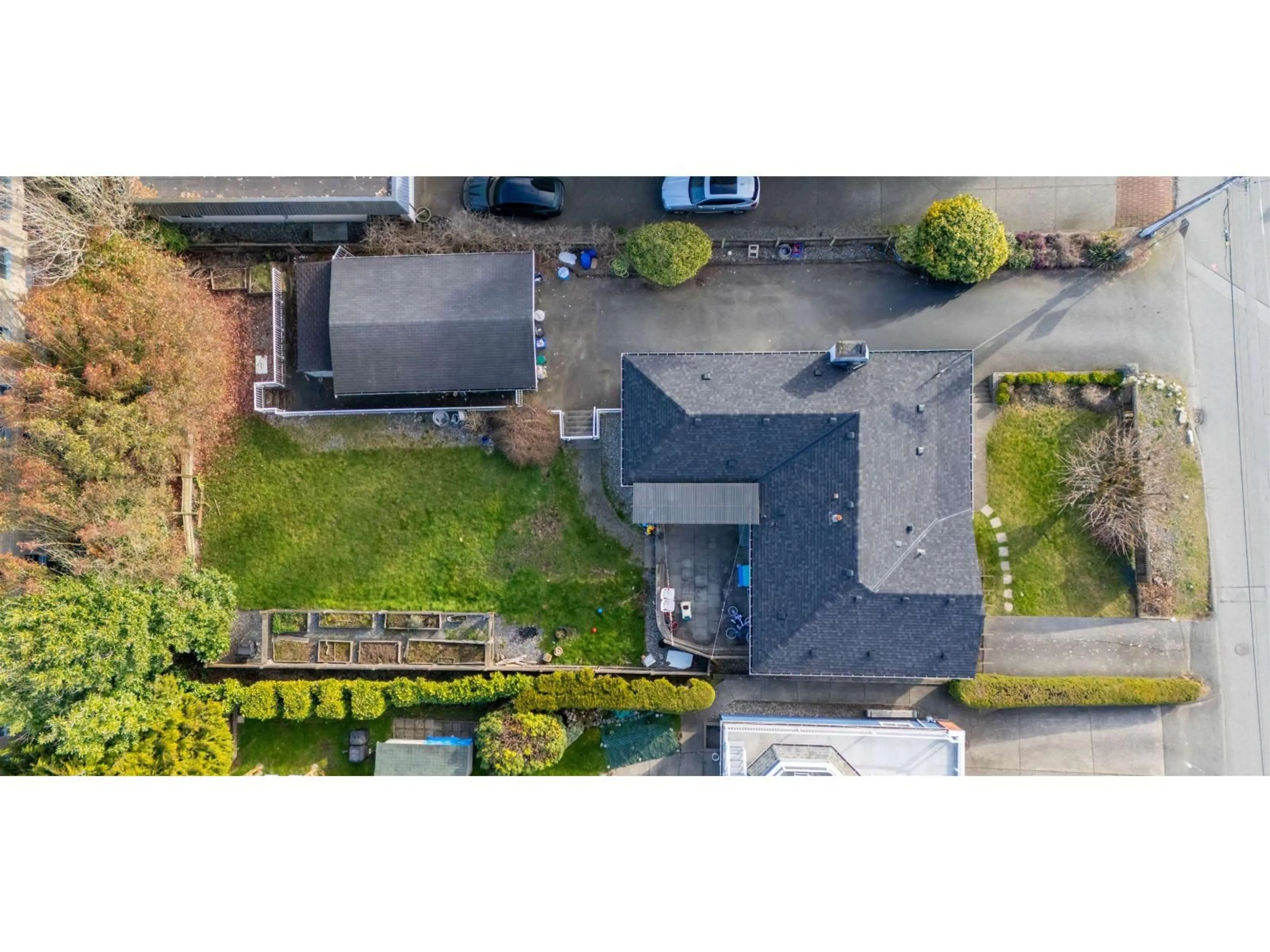 A pic from outside/outdoor area/front of a property/back of a property/a pic from drone, street for 1154 FINLAY STREET, Surrey British Columbia V4B4K8
