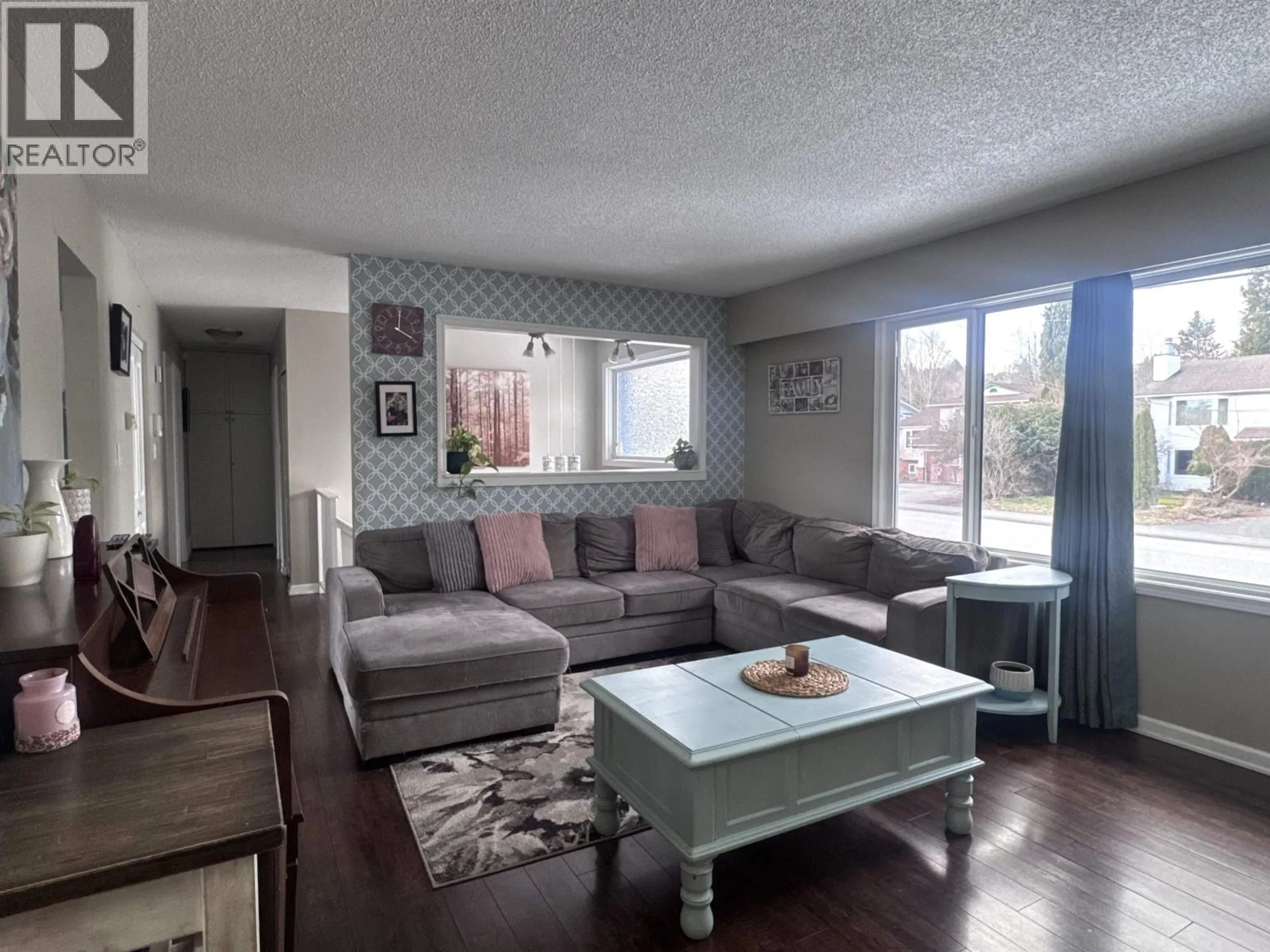 Living room with furniture, unknown for 4705 MCCONNELL AVENUE, Terrace British Columbia V8G2G7