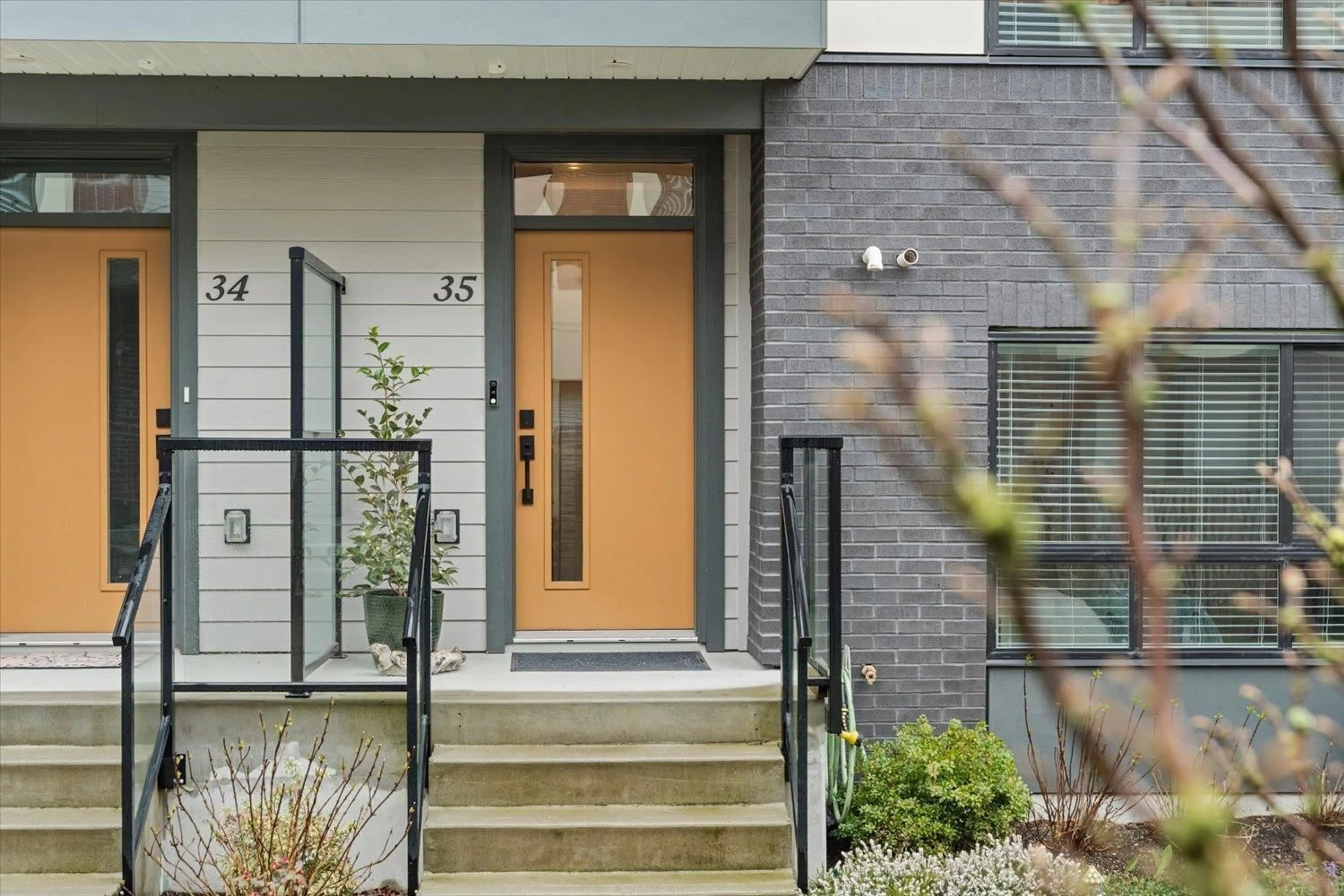 Unknown for 35 - 45500 CAMPUS DRIVE, Chilliwack British Columbia V2R6E9