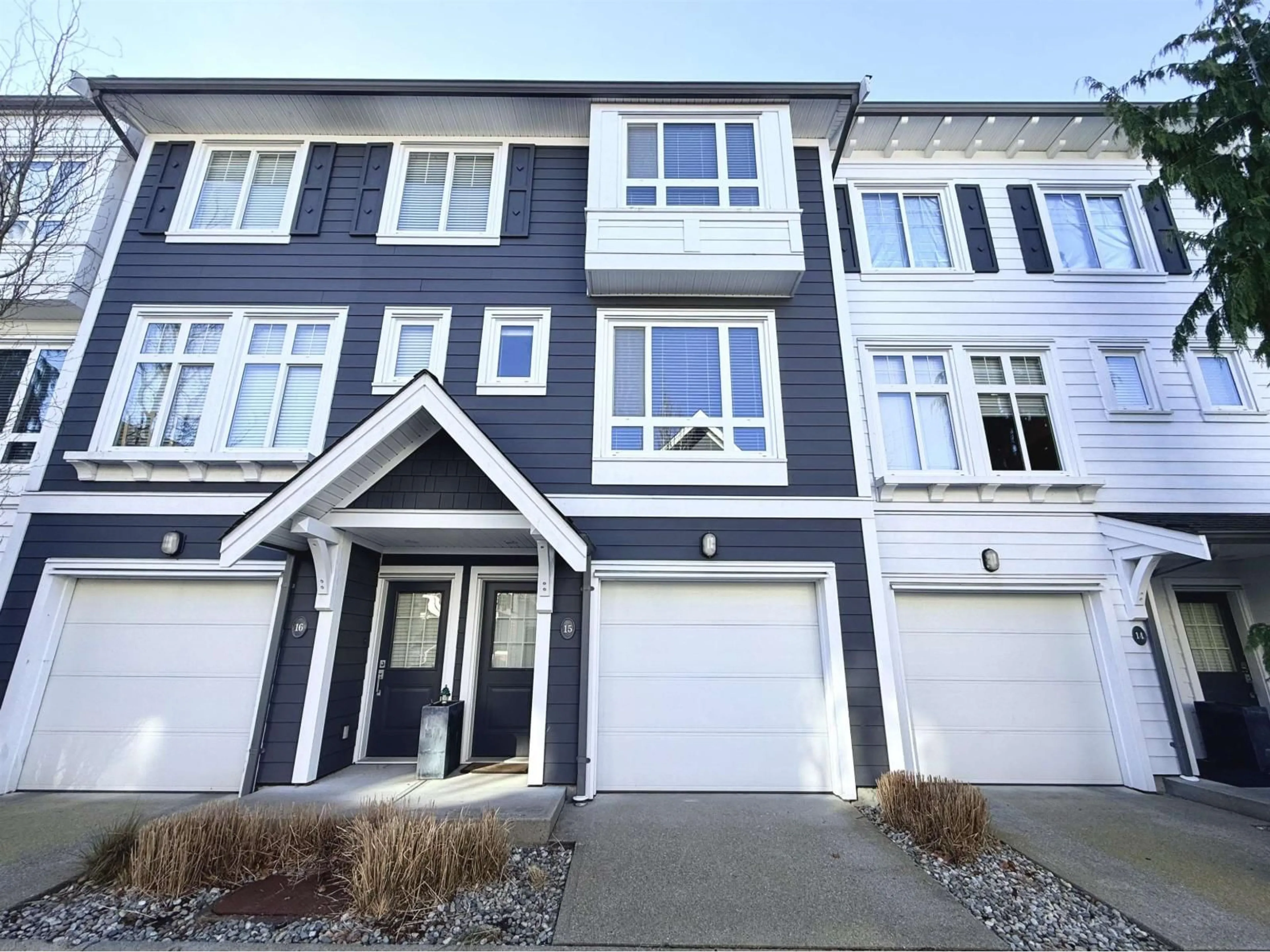 Home with vinyl exterior material, street for 15 - 2487 156 STREET, Surrey British Columbia V4P1C7