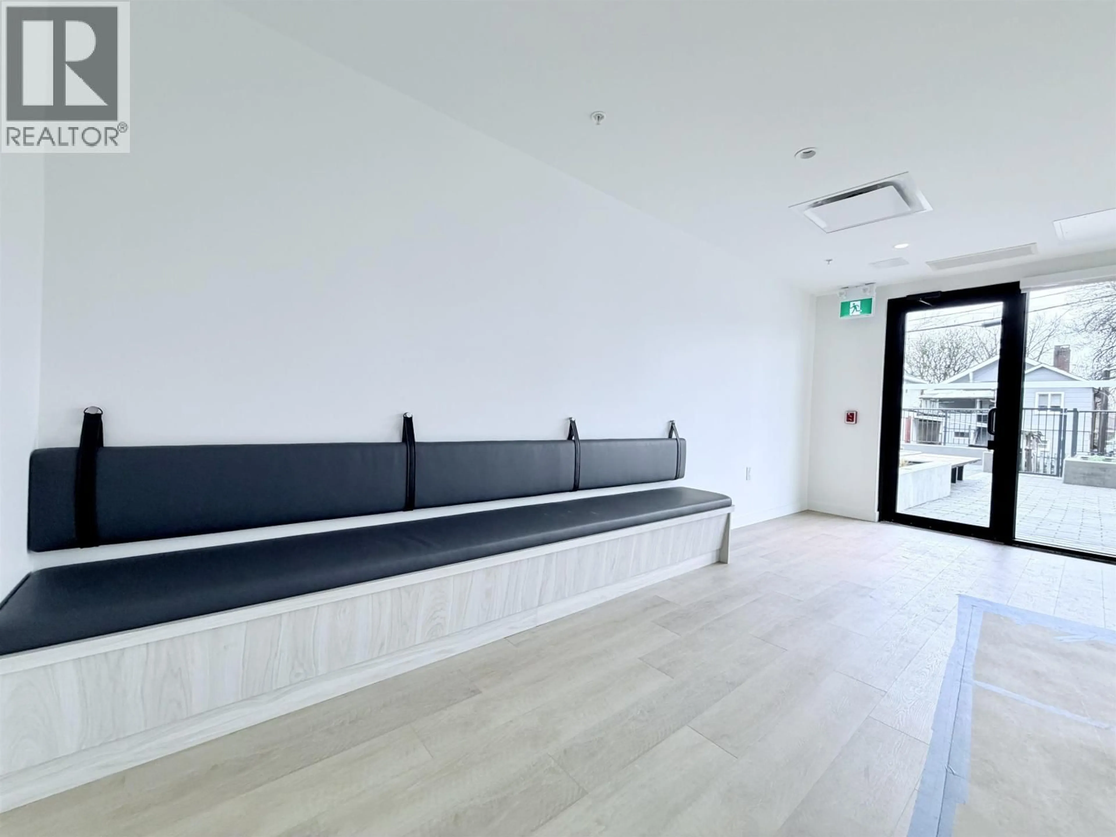 Unknown for 105 - 2268 BROADWAY STREET, Vancouver British Columbia V5N0L2