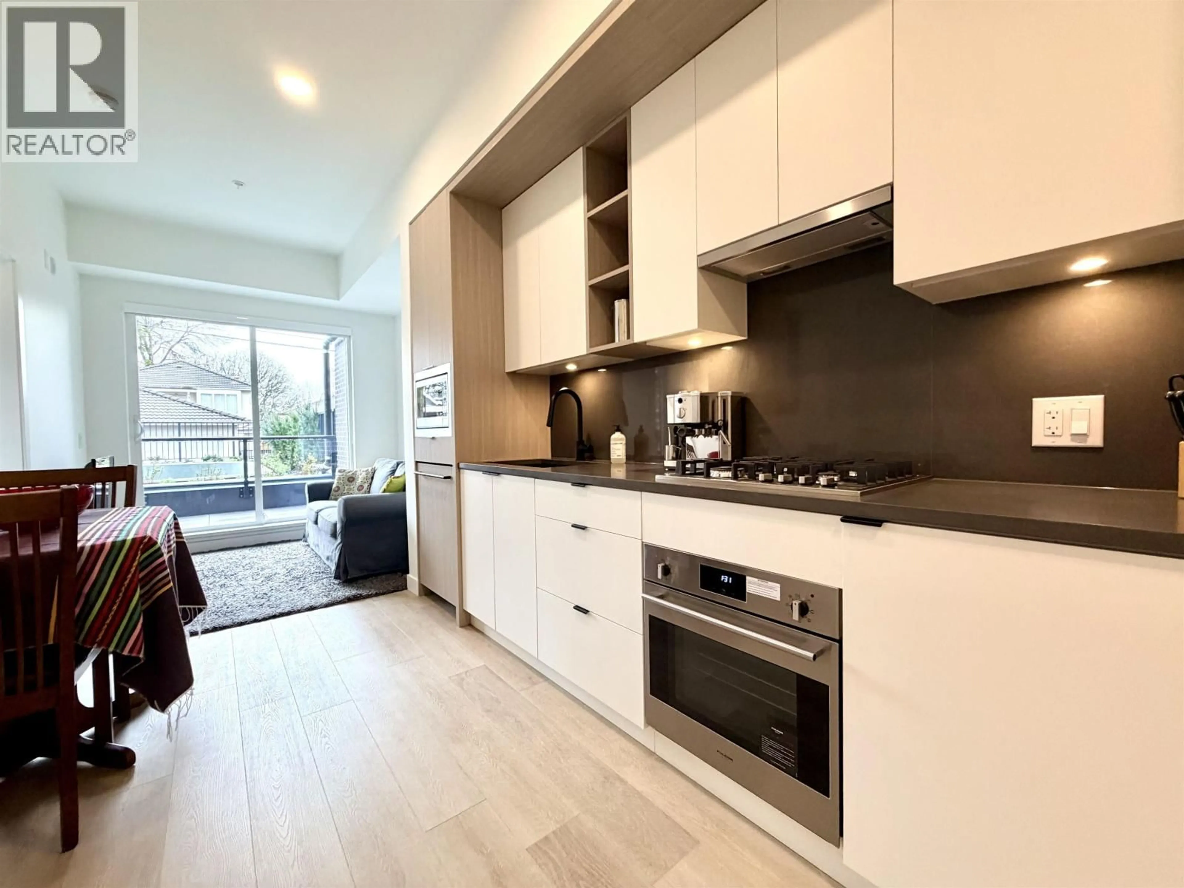 Unknown for 105 - 2268 BROADWAY STREET, Vancouver British Columbia V5N0L2