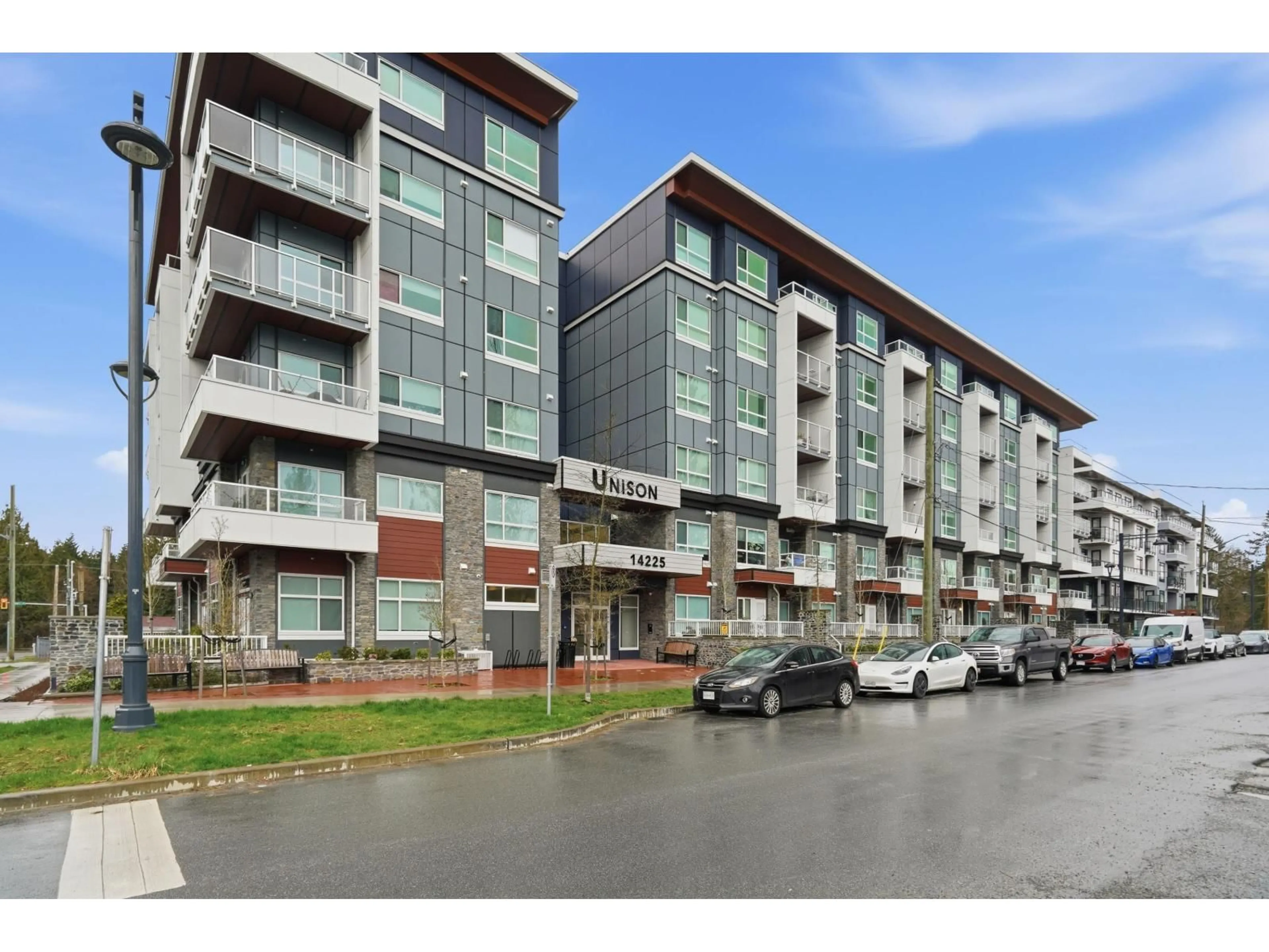 Unknown for 509 - 14225 103A AVENUE, Surrey British Columbia V3T0T4