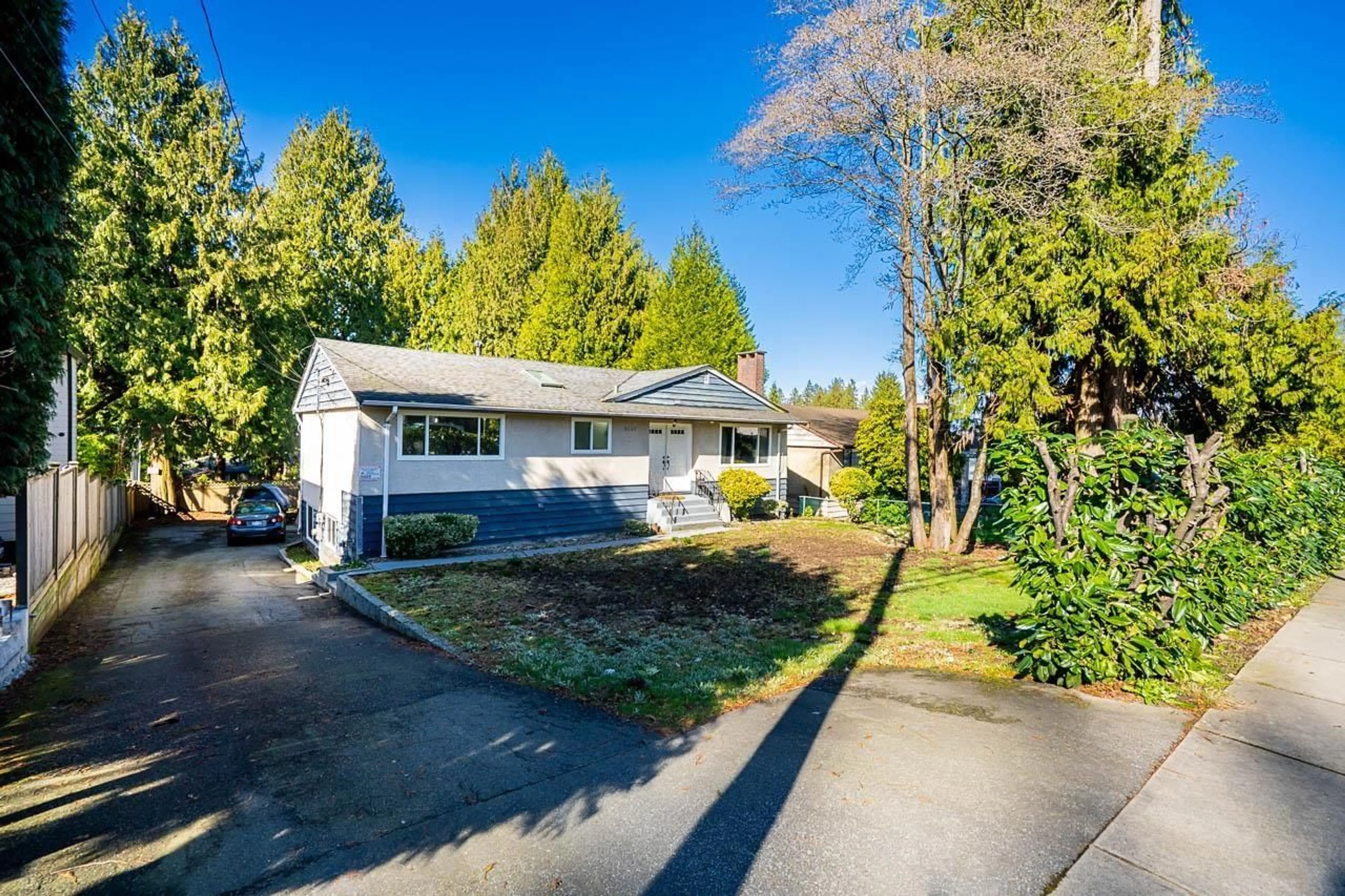 A pic from outside/outdoor area/front of a property/back of a property/a pic from drone, street for 9545 116 STREET, Delta British Columbia V4C5X2
