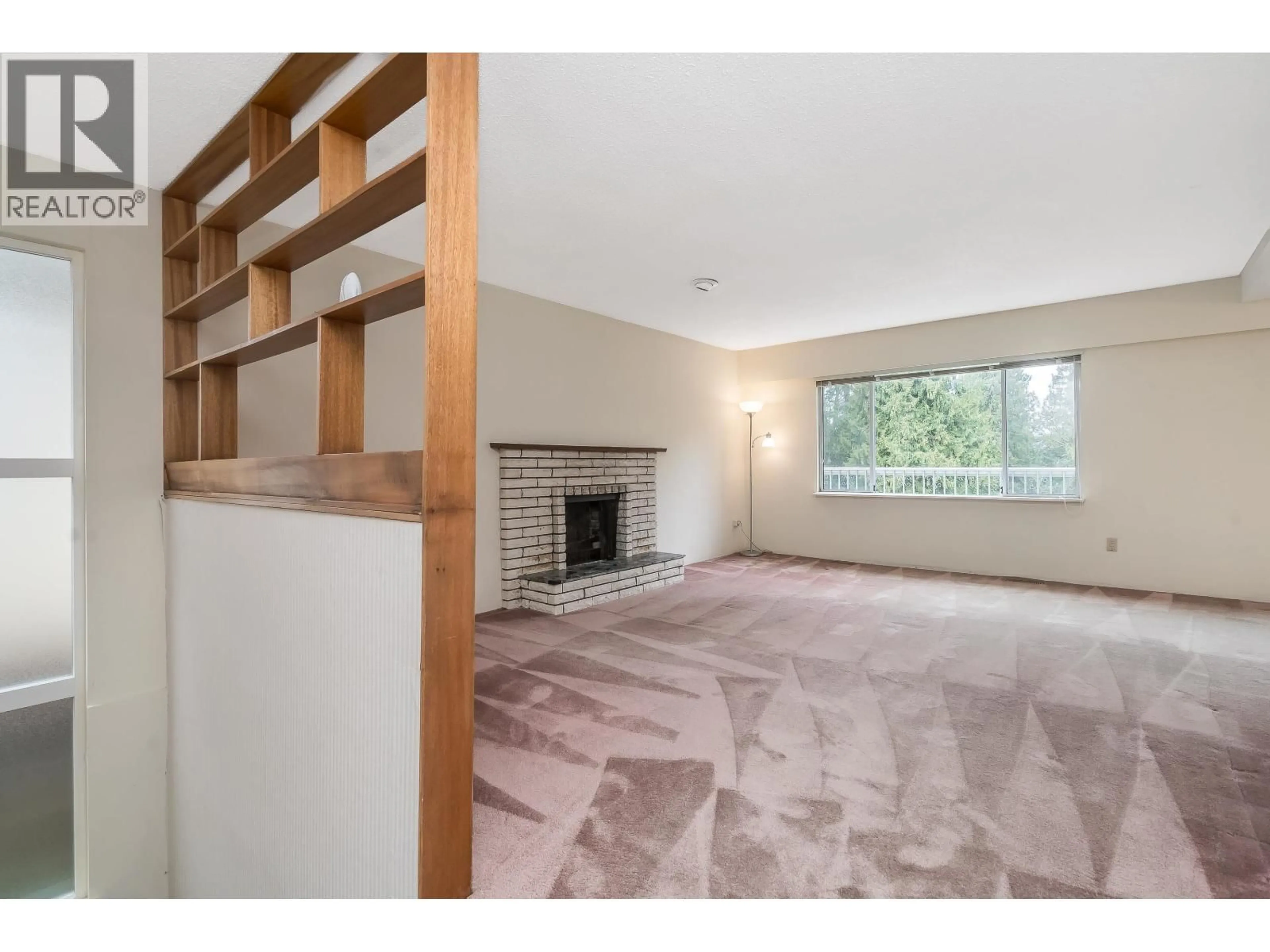 Living room with furniture, unknown for 8228 WEDGEWOOD STREET, Burnaby British Columbia V3N1C4