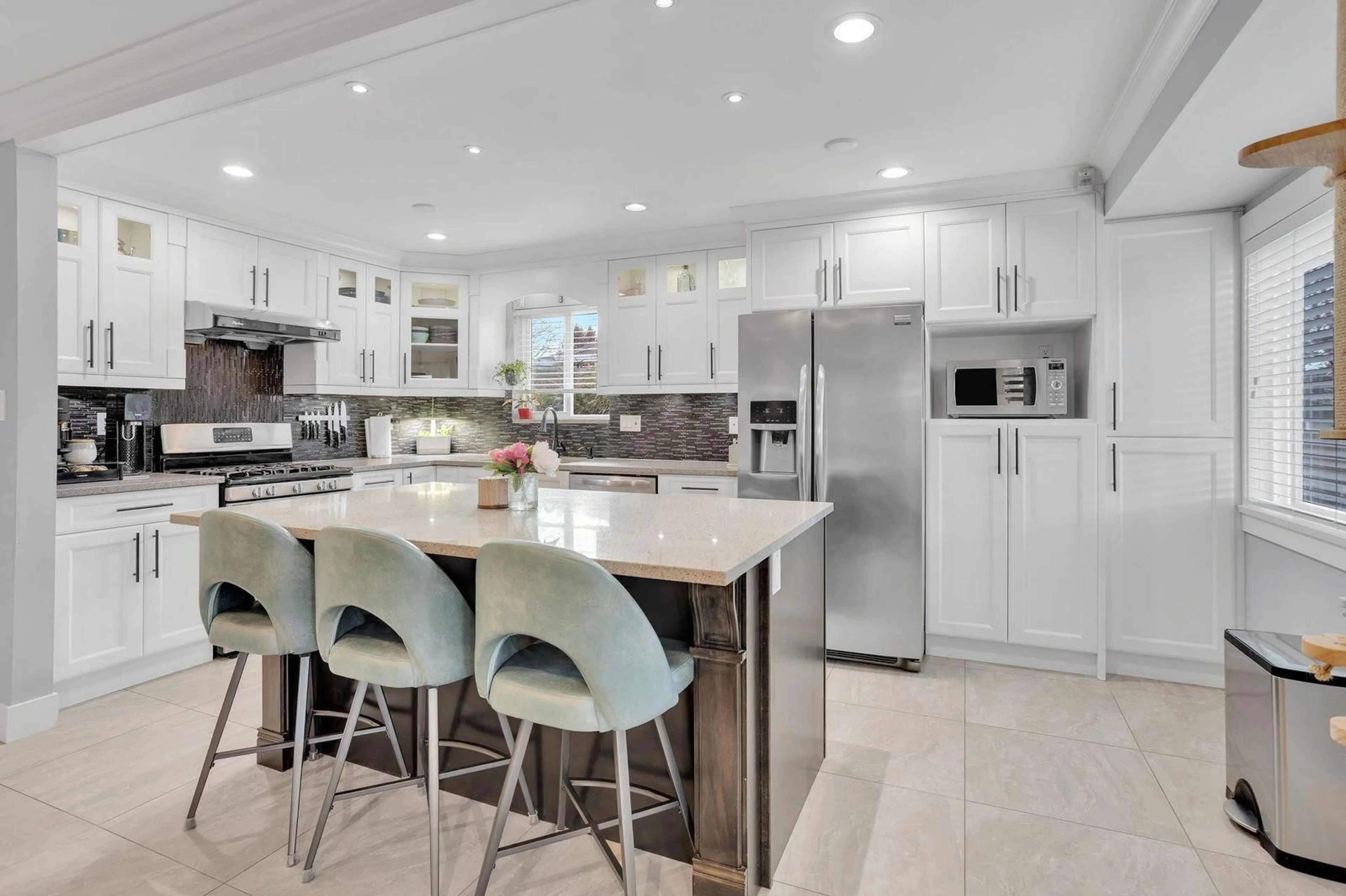 Contemporary kitchen, ceramic/tile floor for 8895 MITCHELL WAY, Delta British Columbia V4C7G7