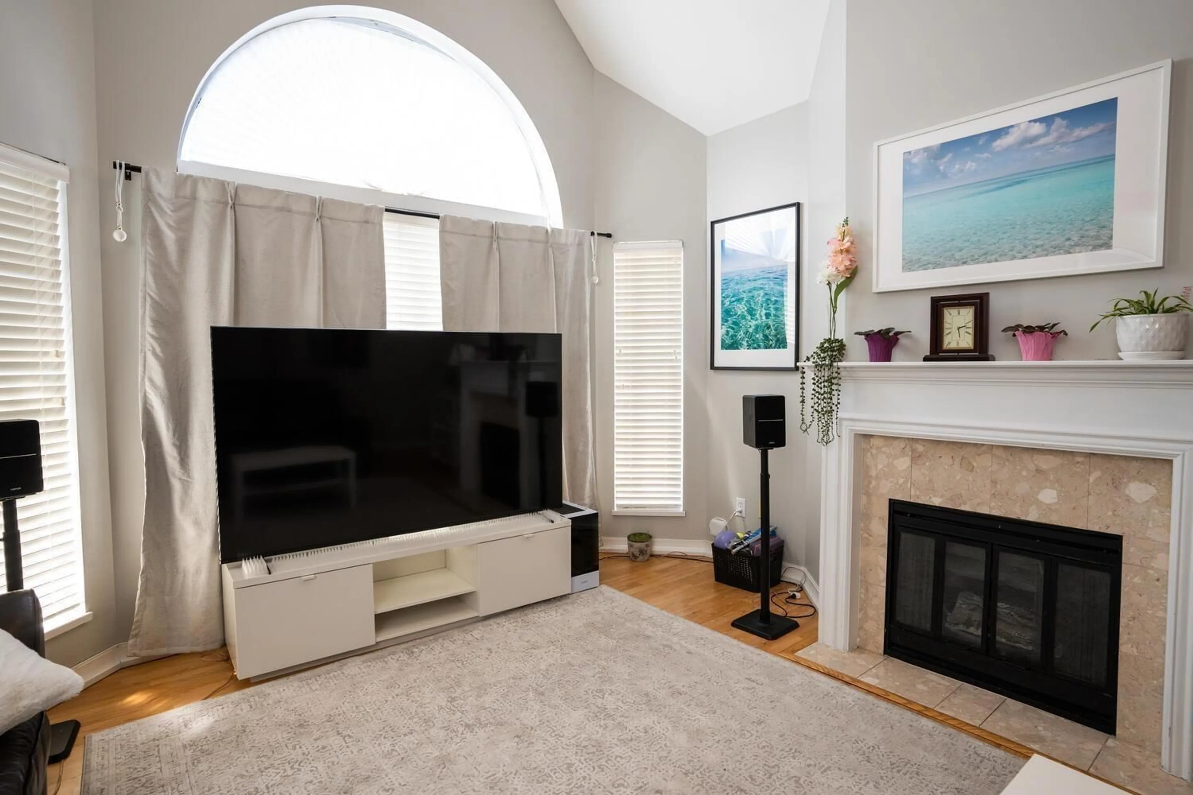 Unknown for 301 - 7151 121 STREET, Surrey British Columbia V3W0E7