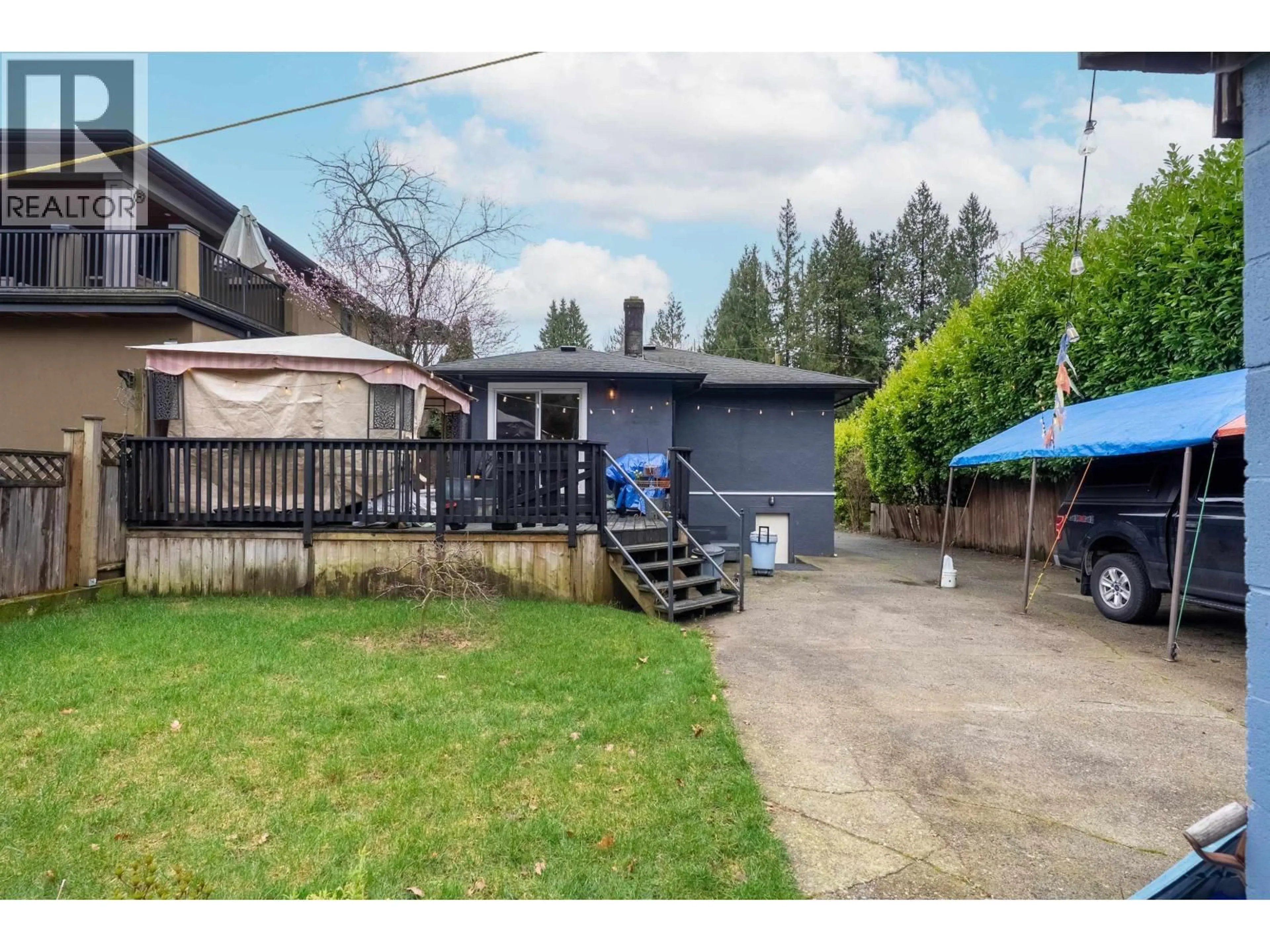 Unknown for 518 23RD STREET, North Vancouver British Columbia V7M2B9