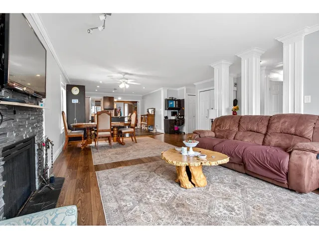 3273 264A STREET, Langley 5