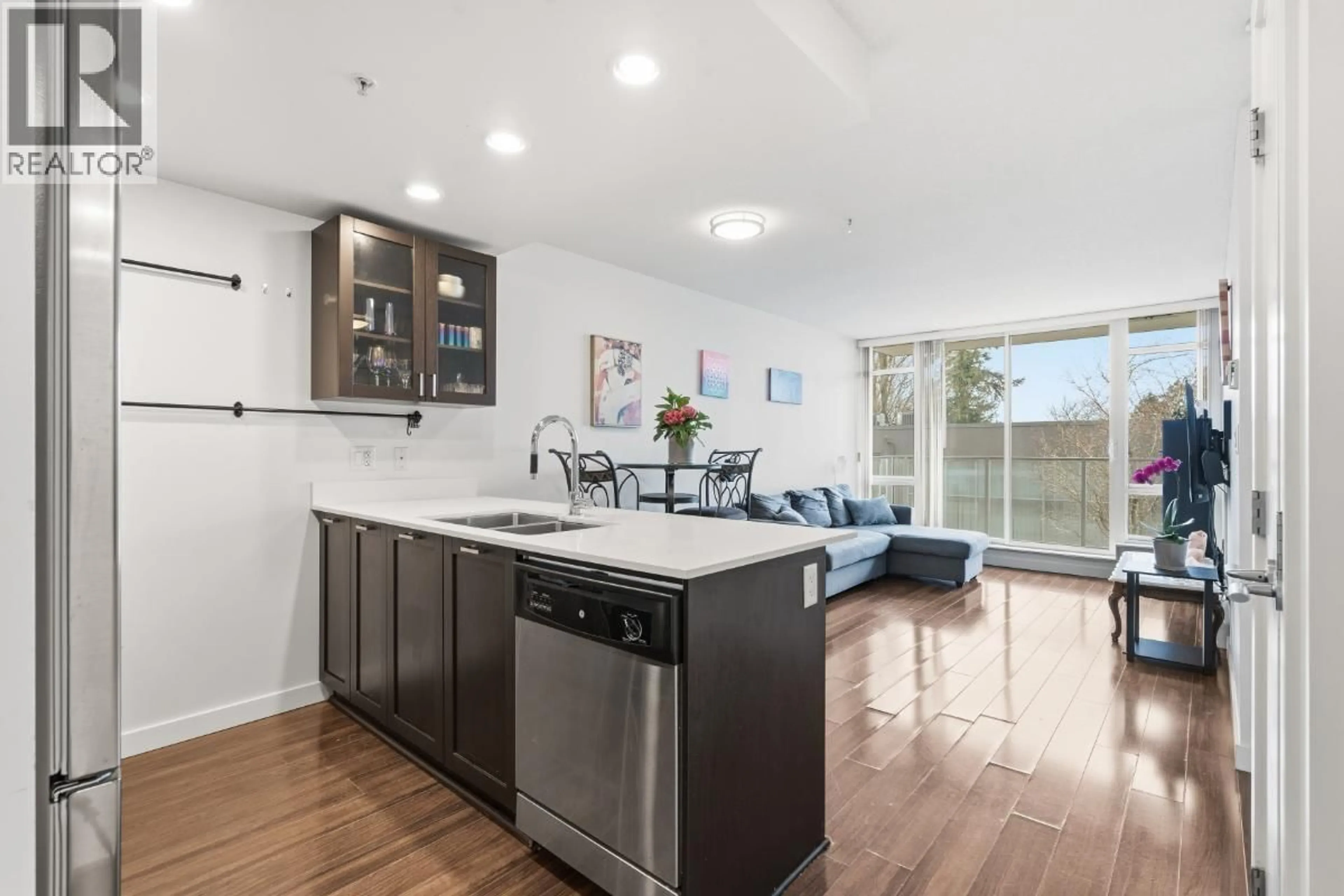 Open concept kitchen, unknown for 319 - 4818 ELDORADO MEWS, Vancouver British Columbia V5R0B3