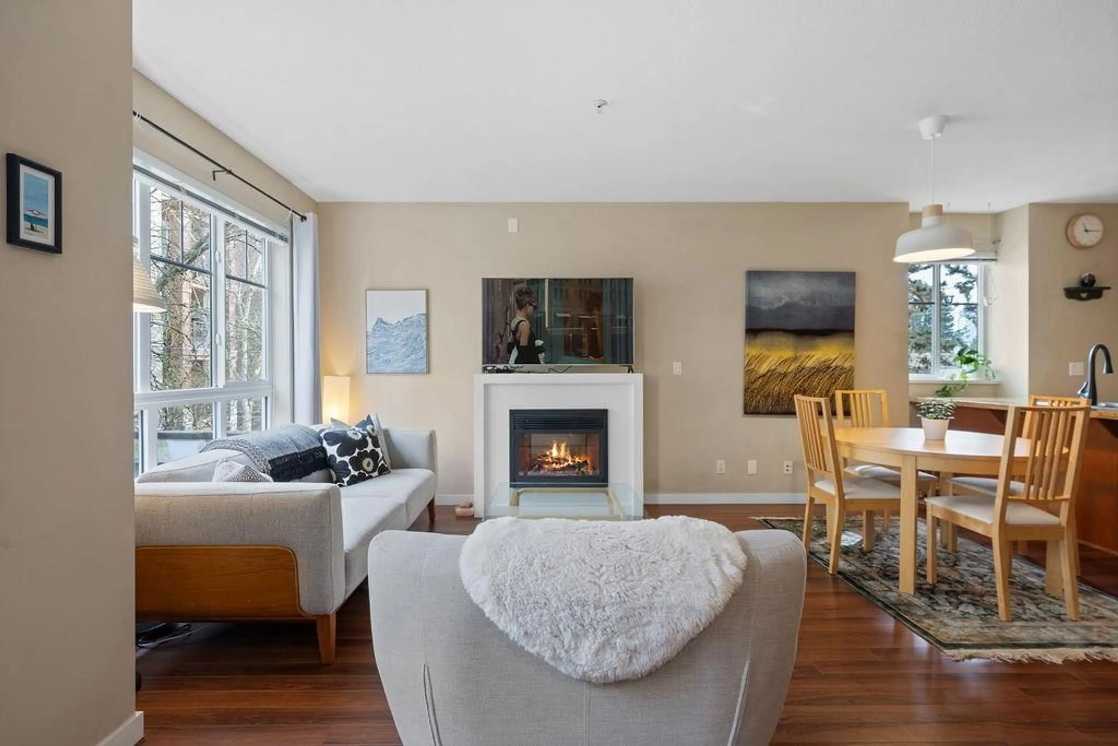 Living room with furniture, unknown for 51 - 13239 OLD YALE ROAD, Surrey British Columbia V3T3C5