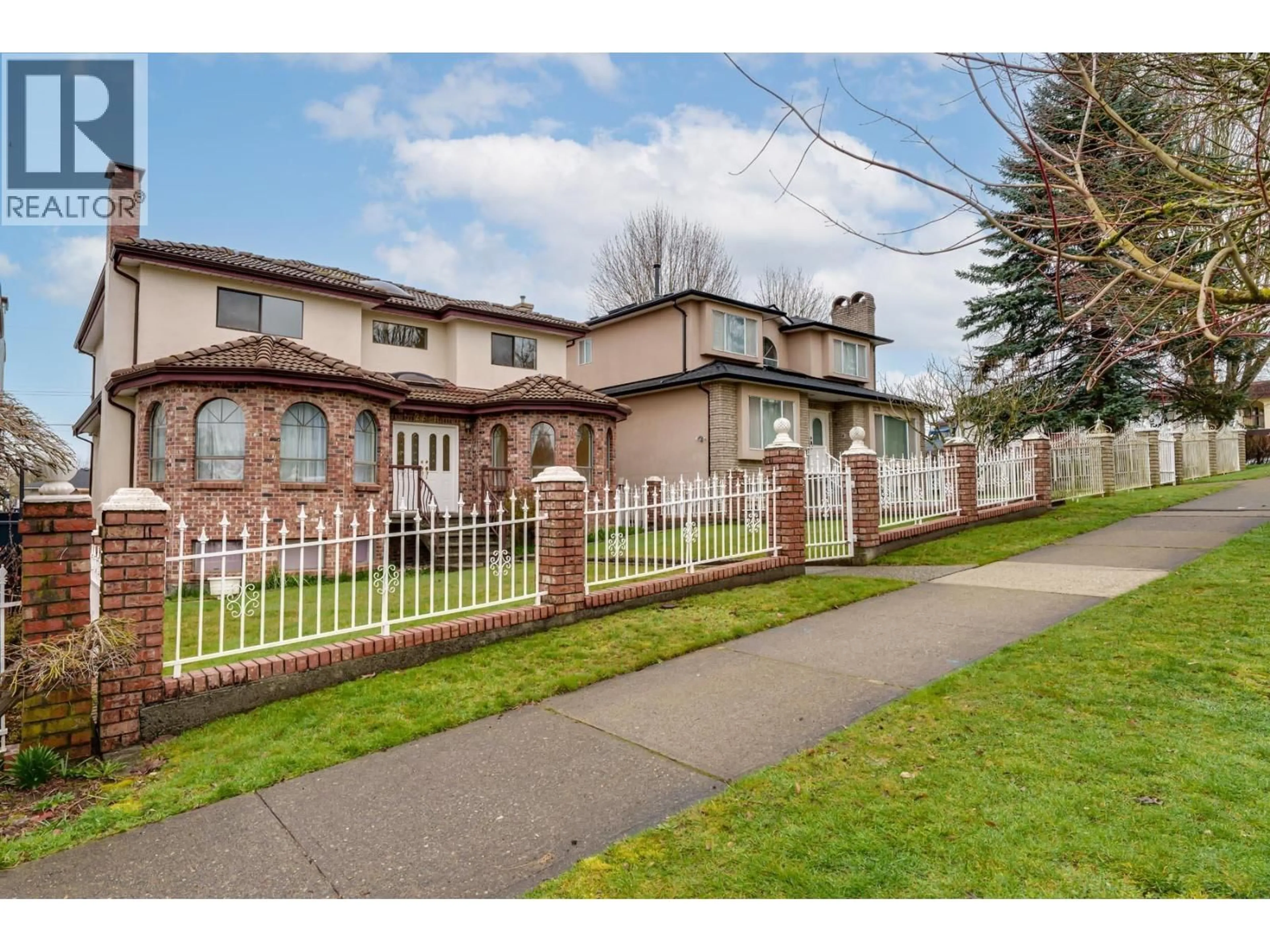 Unknown for 2291 40TH AVENUE, Vancouver British Columbia V5P1J6