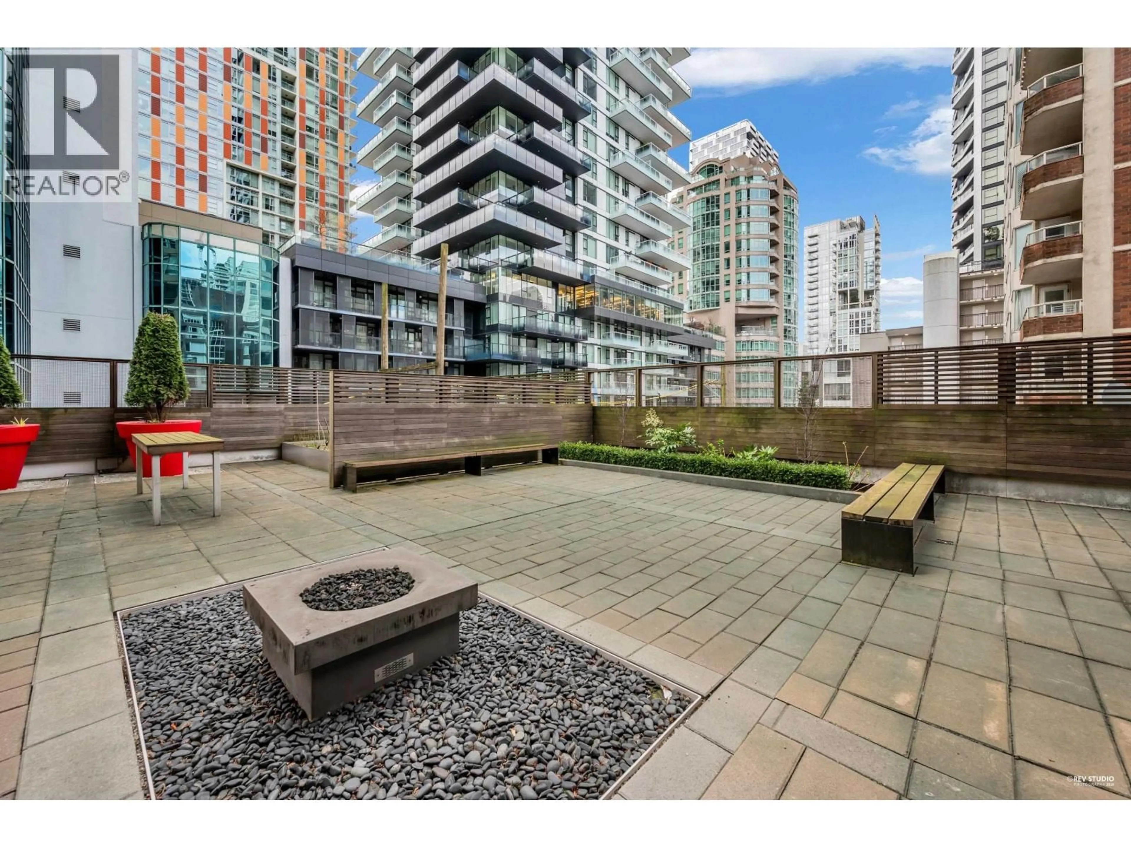 Patio, street for 1605 - 1308 HORNBY STREET, Vancouver British Columbia V6Z0C5