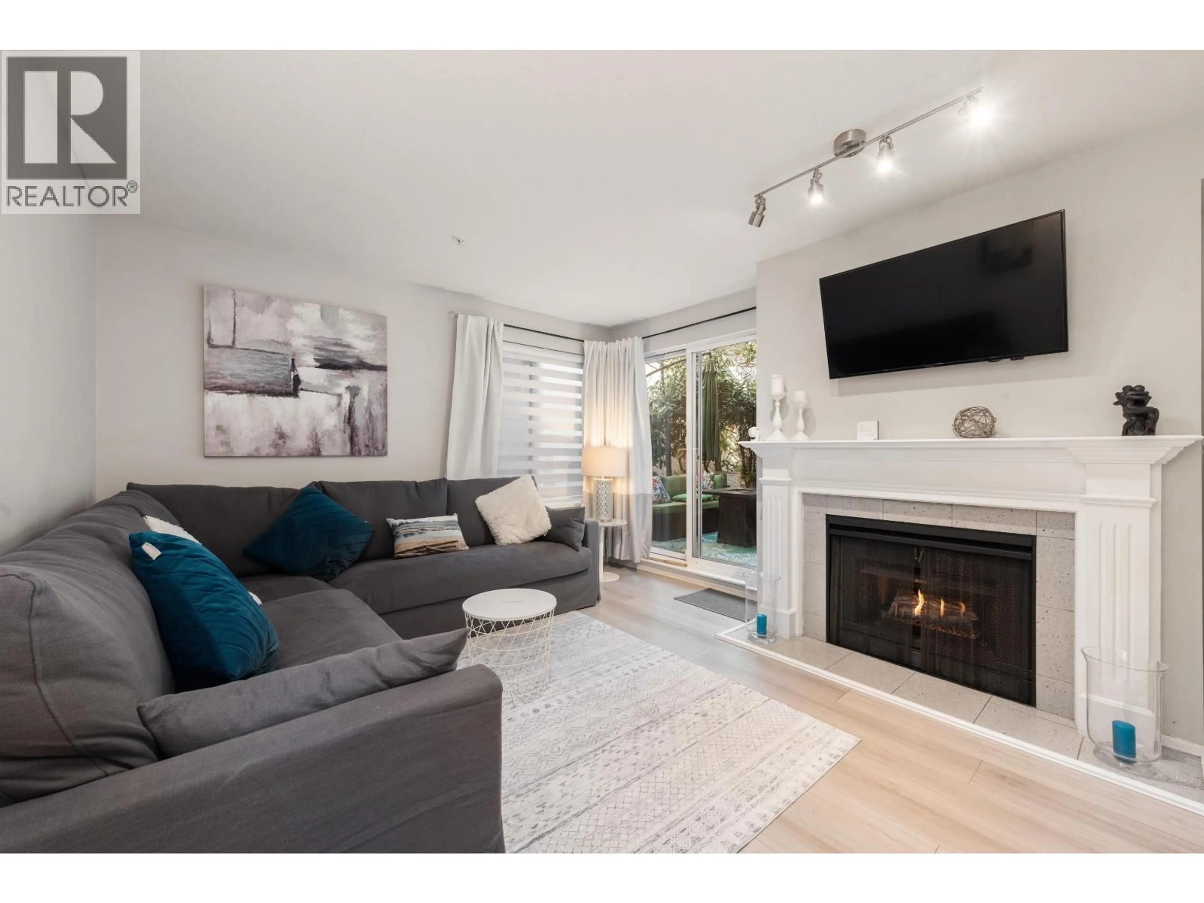 Living room with furniture, unknown for 102 - 725 7TH AVENUE, Vancouver British Columbia V5Z1B9