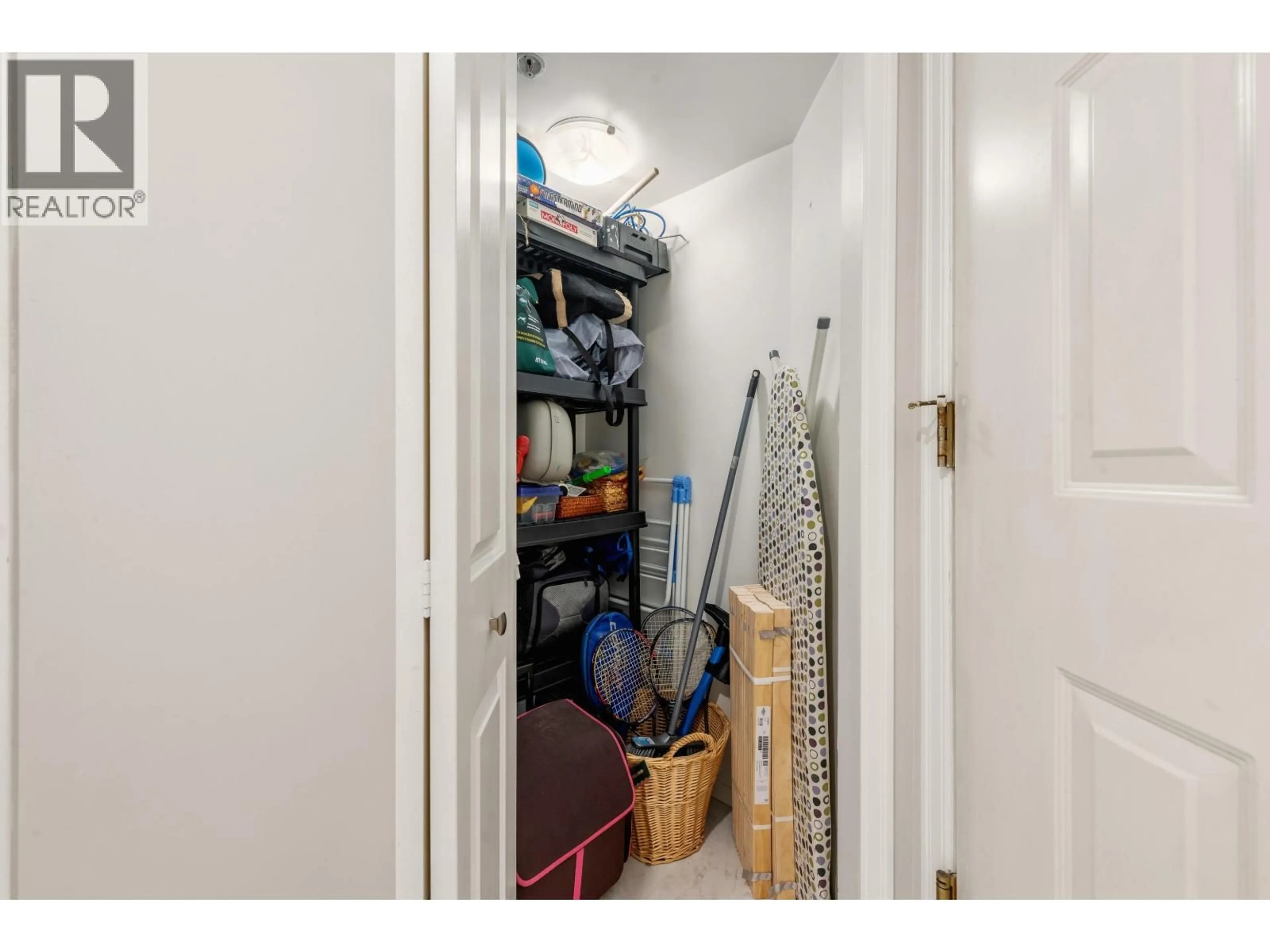 Storage room or clothes room or walk-in closet for 102 - 725 7TH AVENUE, Vancouver British Columbia V5Z1B9