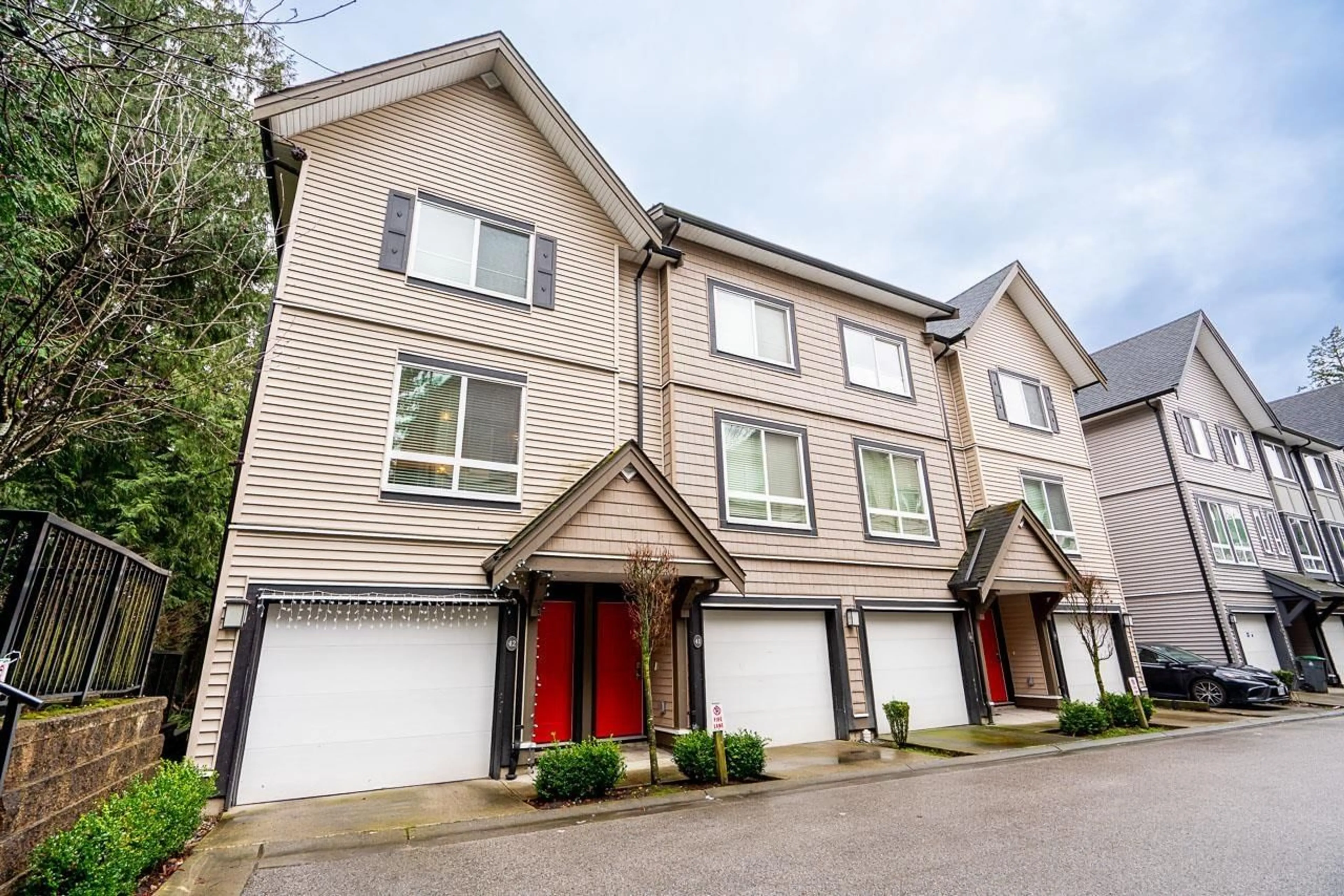 Home with vinyl exterior material, street for 42 - 14555 68 AVENUE, Surrey British Columbia V3S2A8