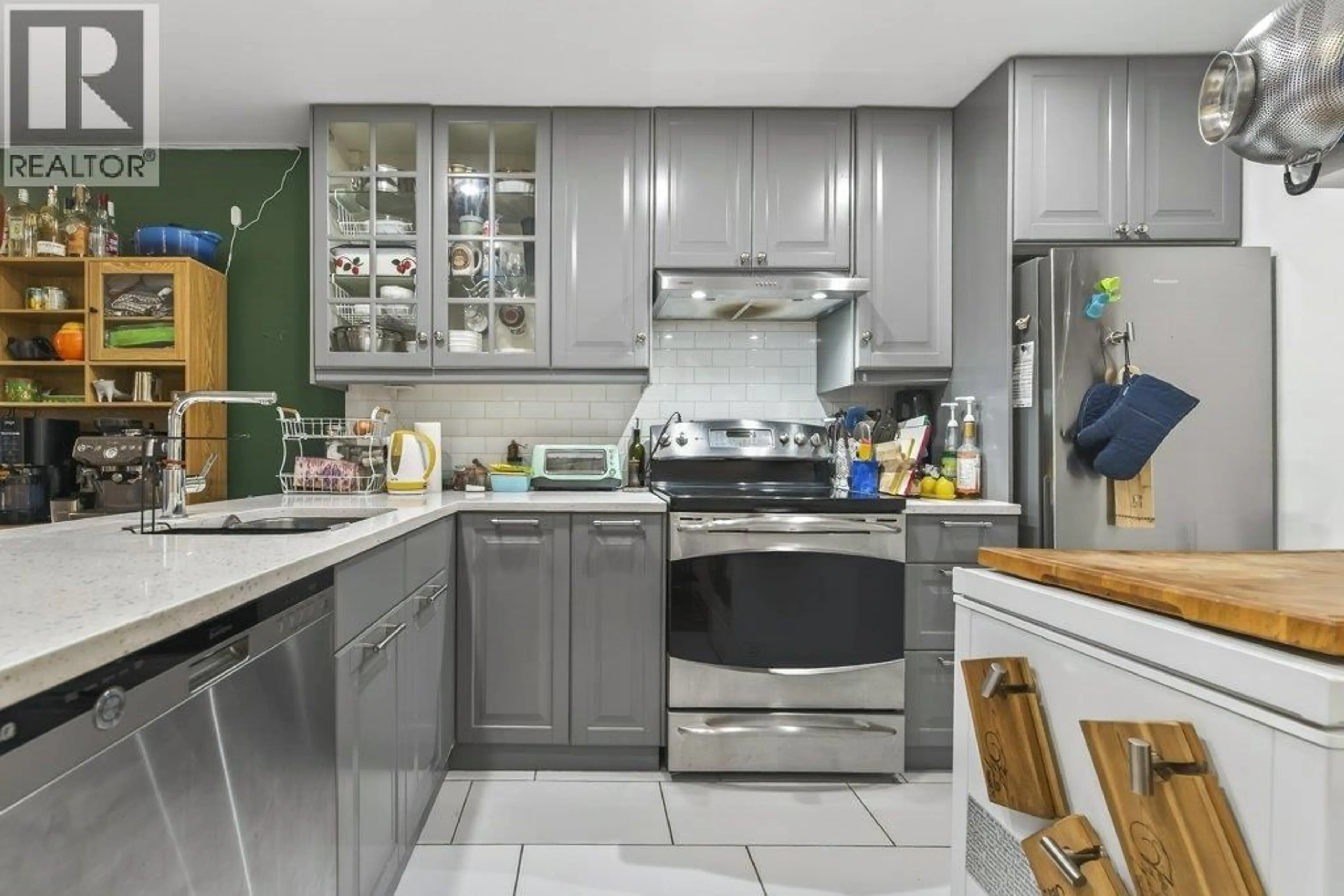 Unknown for 103 - 2333 ETON STREET, Vancouver British Columbia V5L1E2