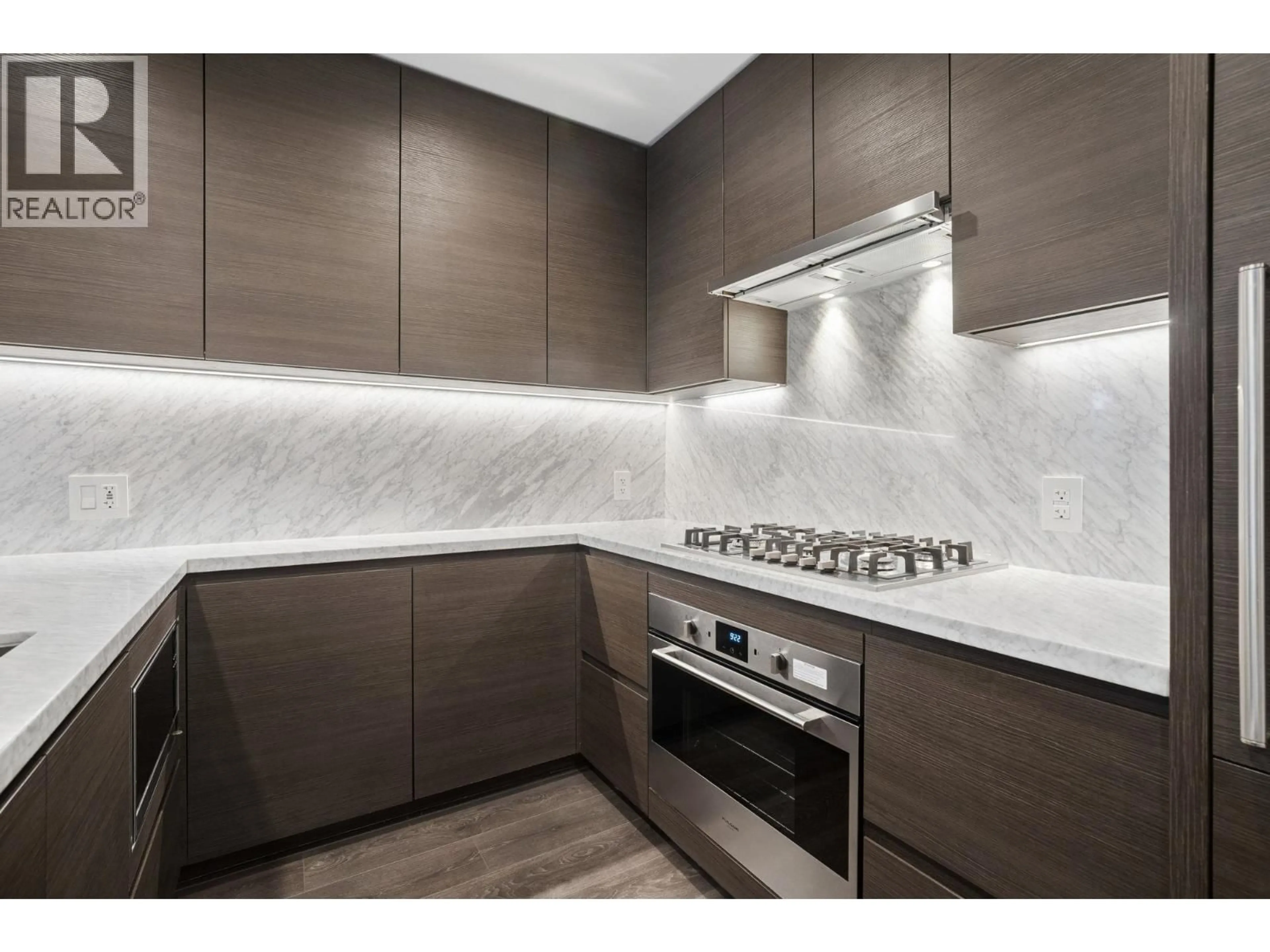 Standard kitchen, ceramic/tile floor for 103 - 308 MORRISSEY ROAD, Port Moody British Columbia V3H0M2