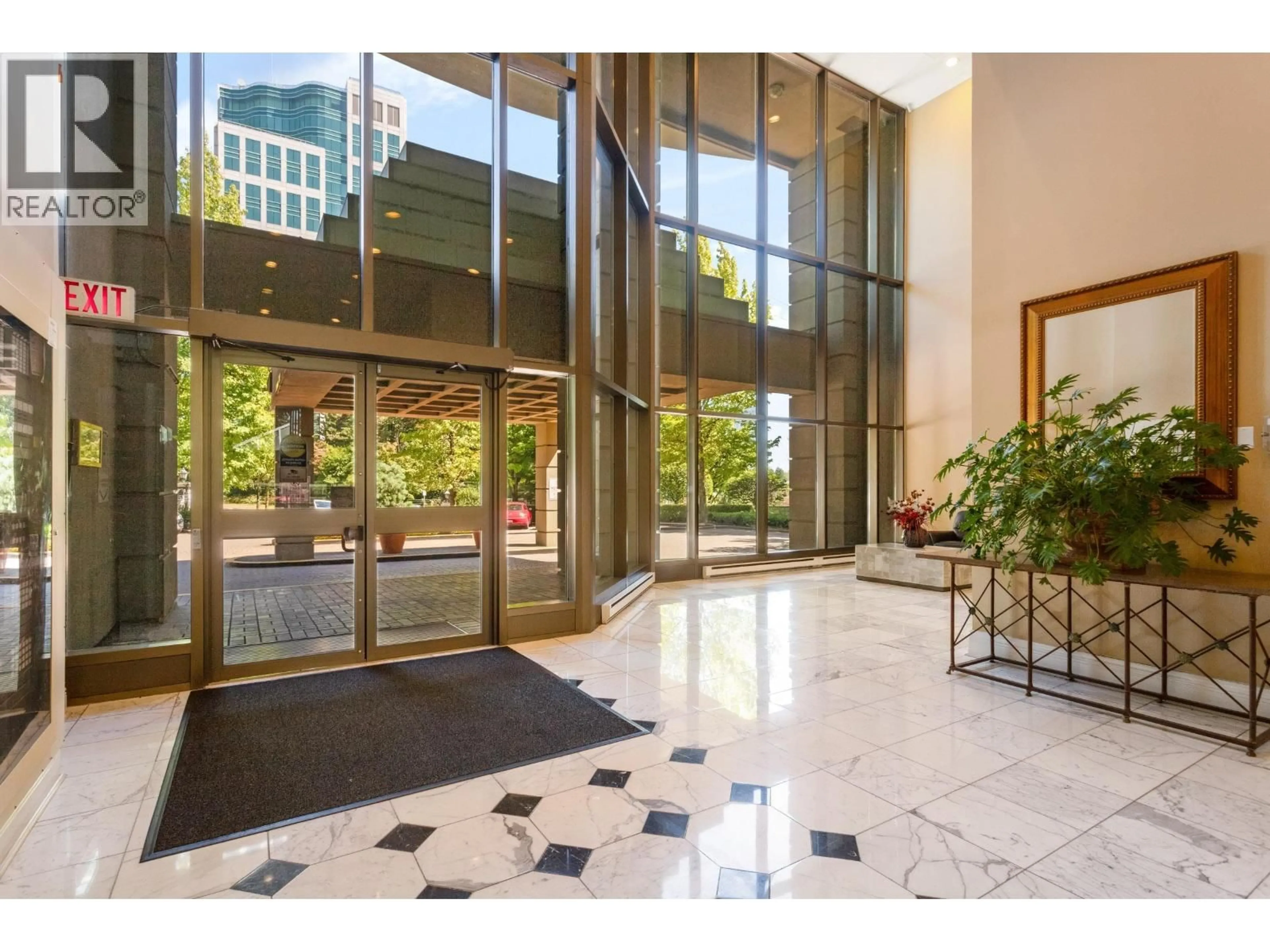 Indoor foyer for 2005 - 6888 STATION HILL DRIVE, Burnaby British Columbia V3N4X5