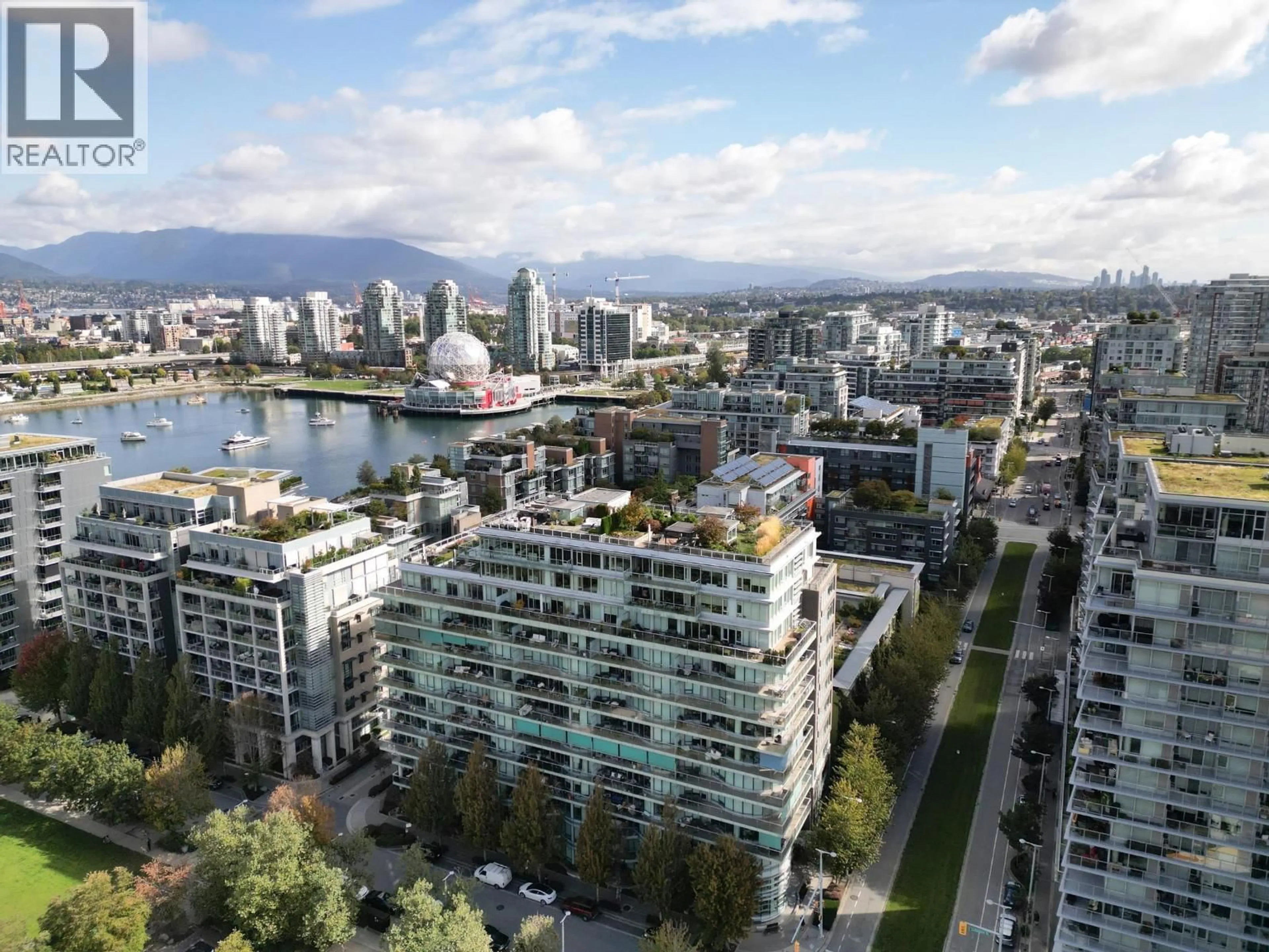 Blurry image for 305 - 1775 QUEBEC STREET, Vancouver British Columbia V5T0E3