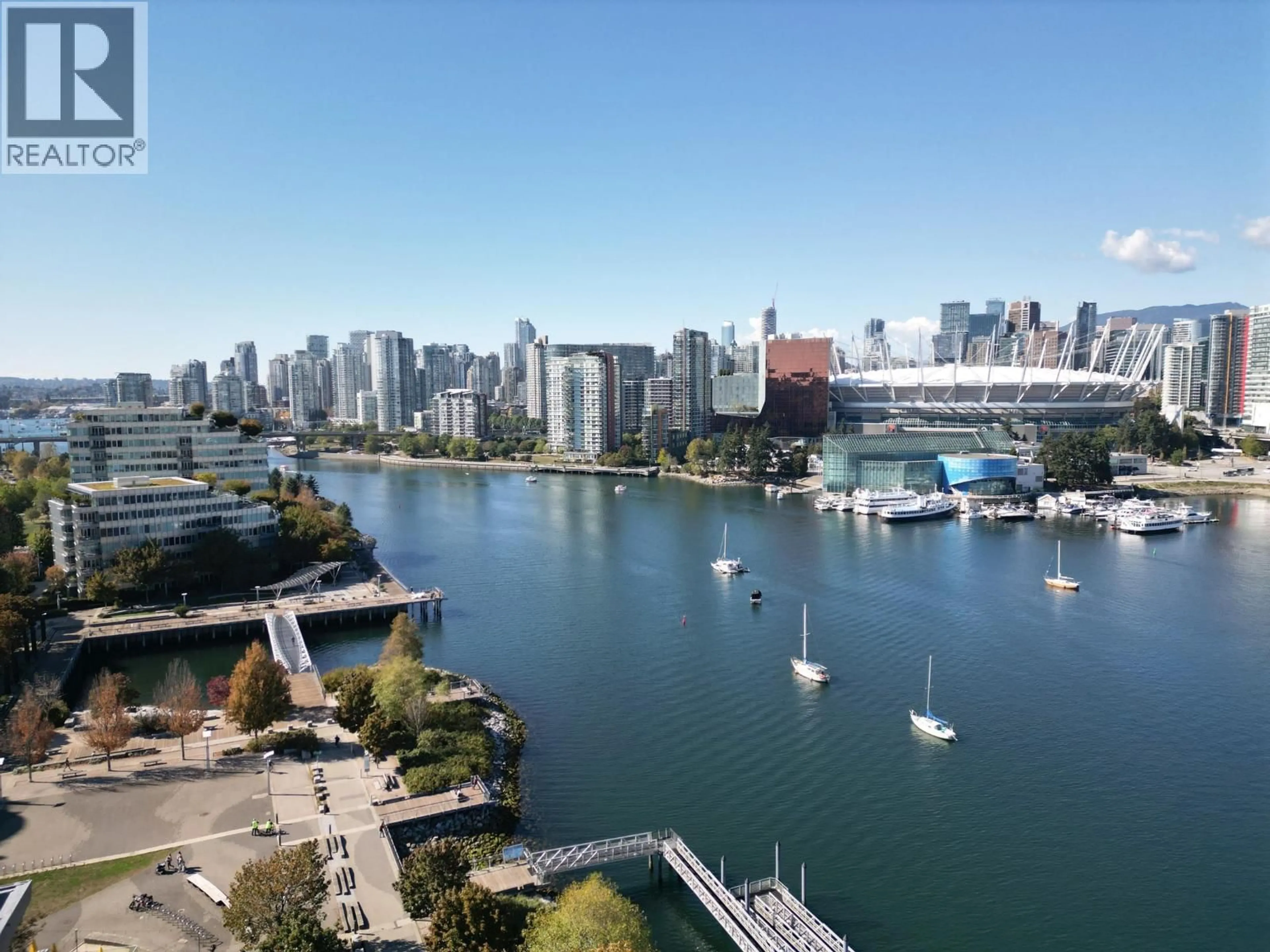 Unknown for 305 - 1775 QUEBEC STREET, Vancouver British Columbia V5T0E3