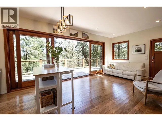 5063 SHERMAN LANE, Halfmoon Bay 5