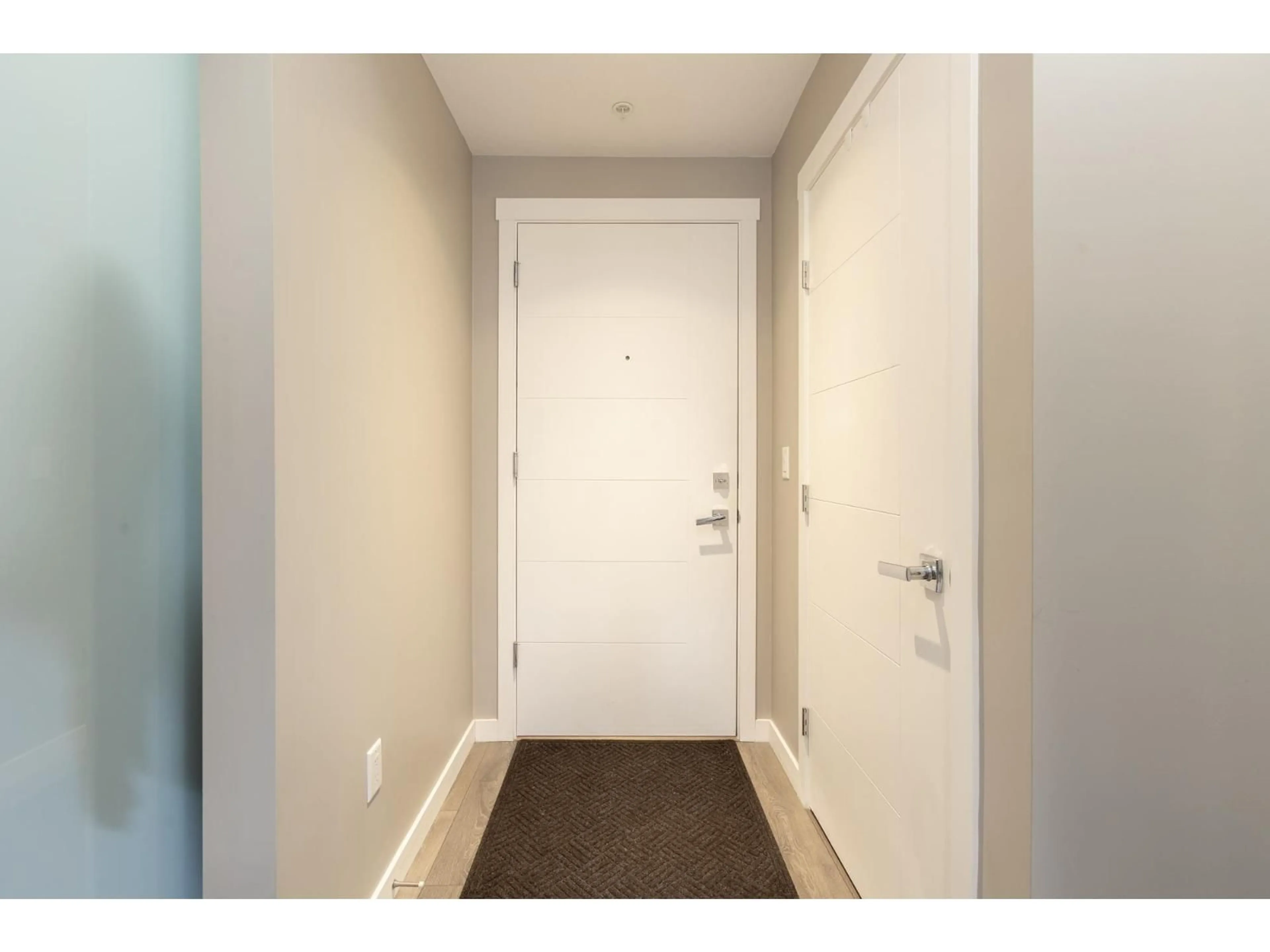 Indoor entryway for 312 - 2238 WHATCOM ROAD, Abbotsford British Columbia V3G0E6