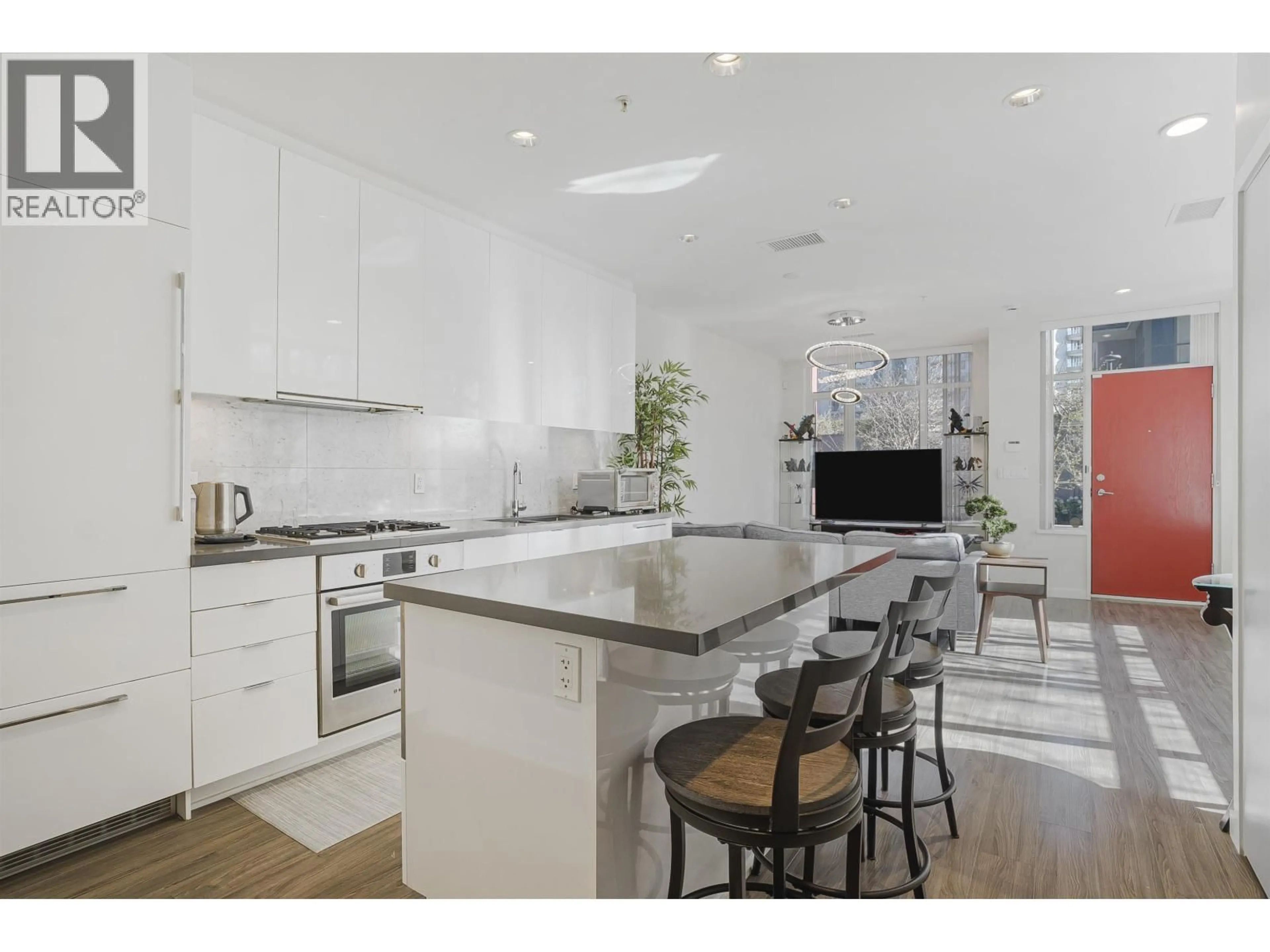 Open concept kitchen, ceramic/tile floor for 21 - 7338 GOLLNER AVENUE, Richmond British Columbia V6Y0H8