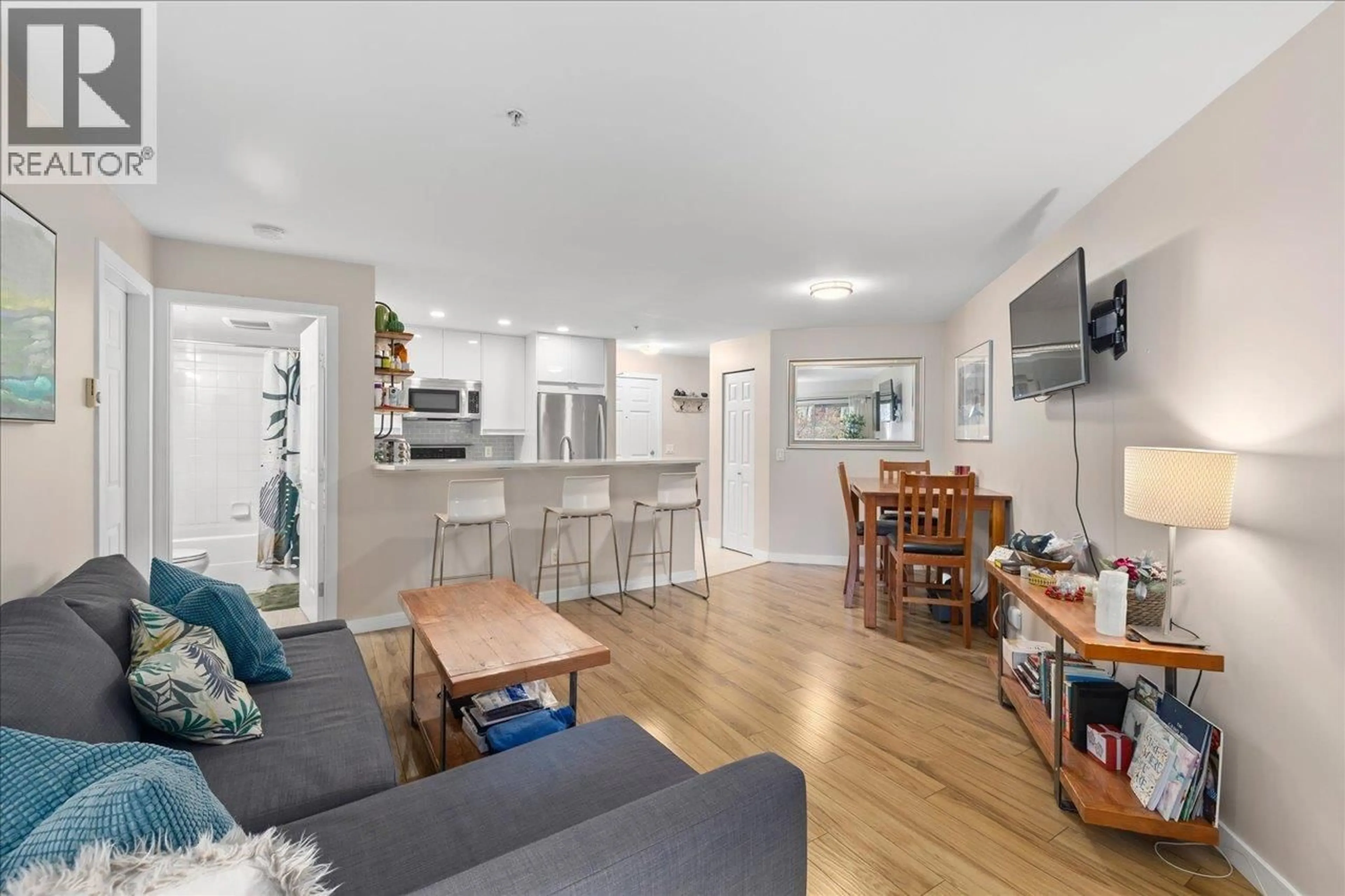 Open concept kitchen, unknown for 3220 - 240 SHERBROOKE STREET, New Westminster British Columbia V3L3M2