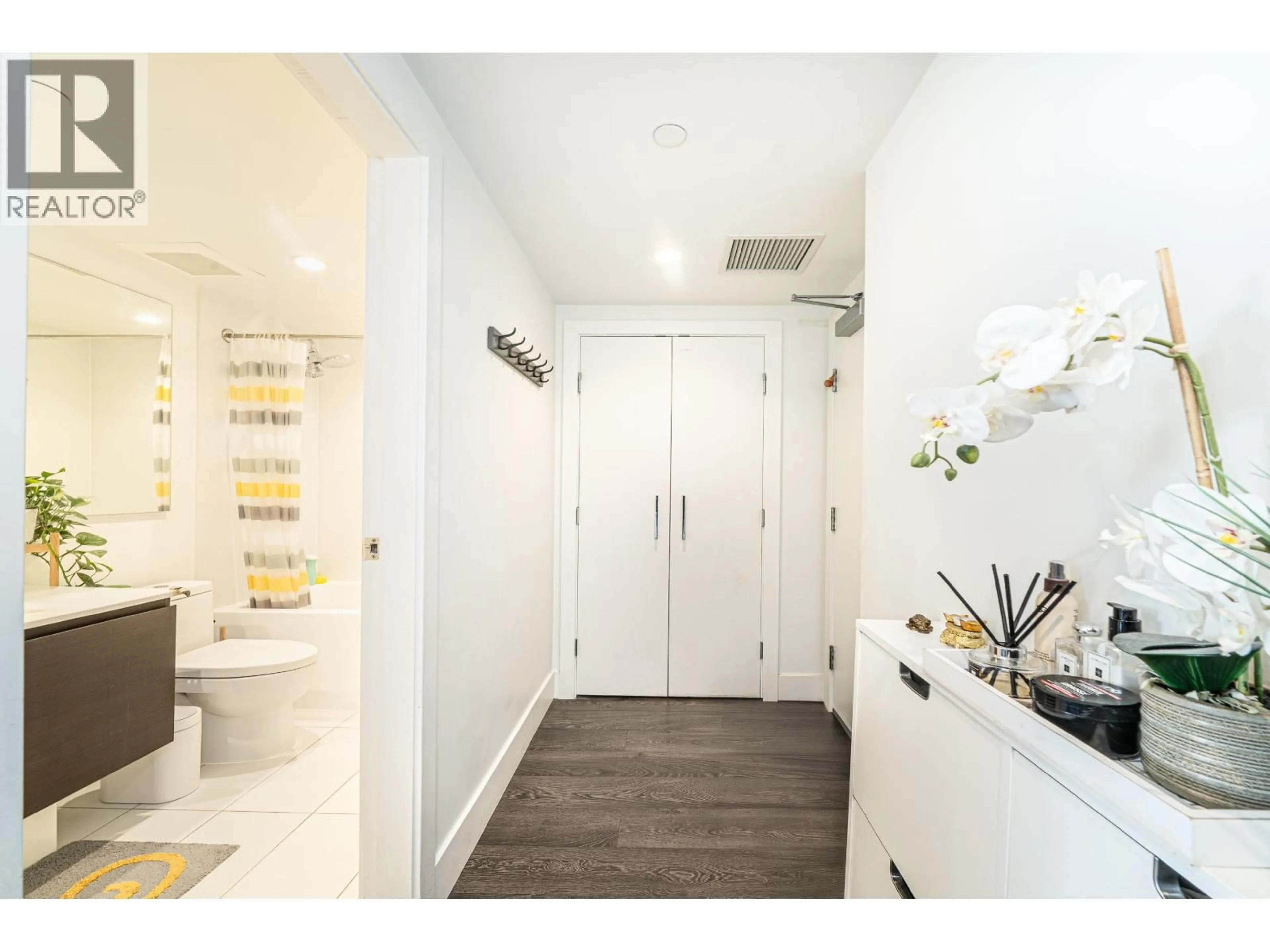 Unknown for 401 - 6900 PEARSON WAY, Richmond British Columbia V7C0C9