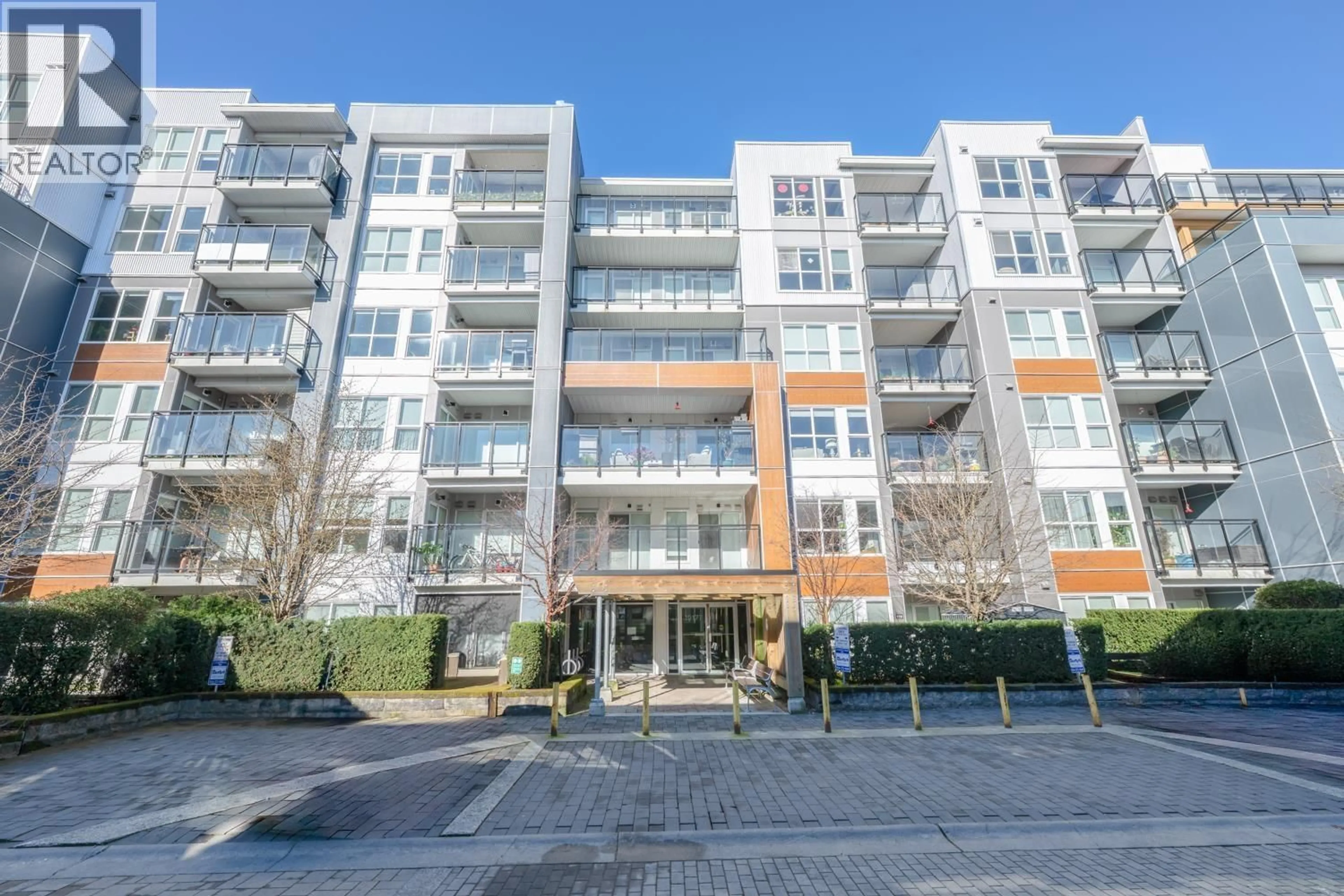 Patio, building for 201 - 10177 RIVER DRIVE, Richmond British Columbia V6X0S2